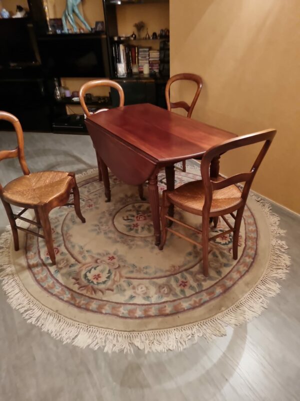 Table Louis Philippe en merisier + 4 chaises – Image 2