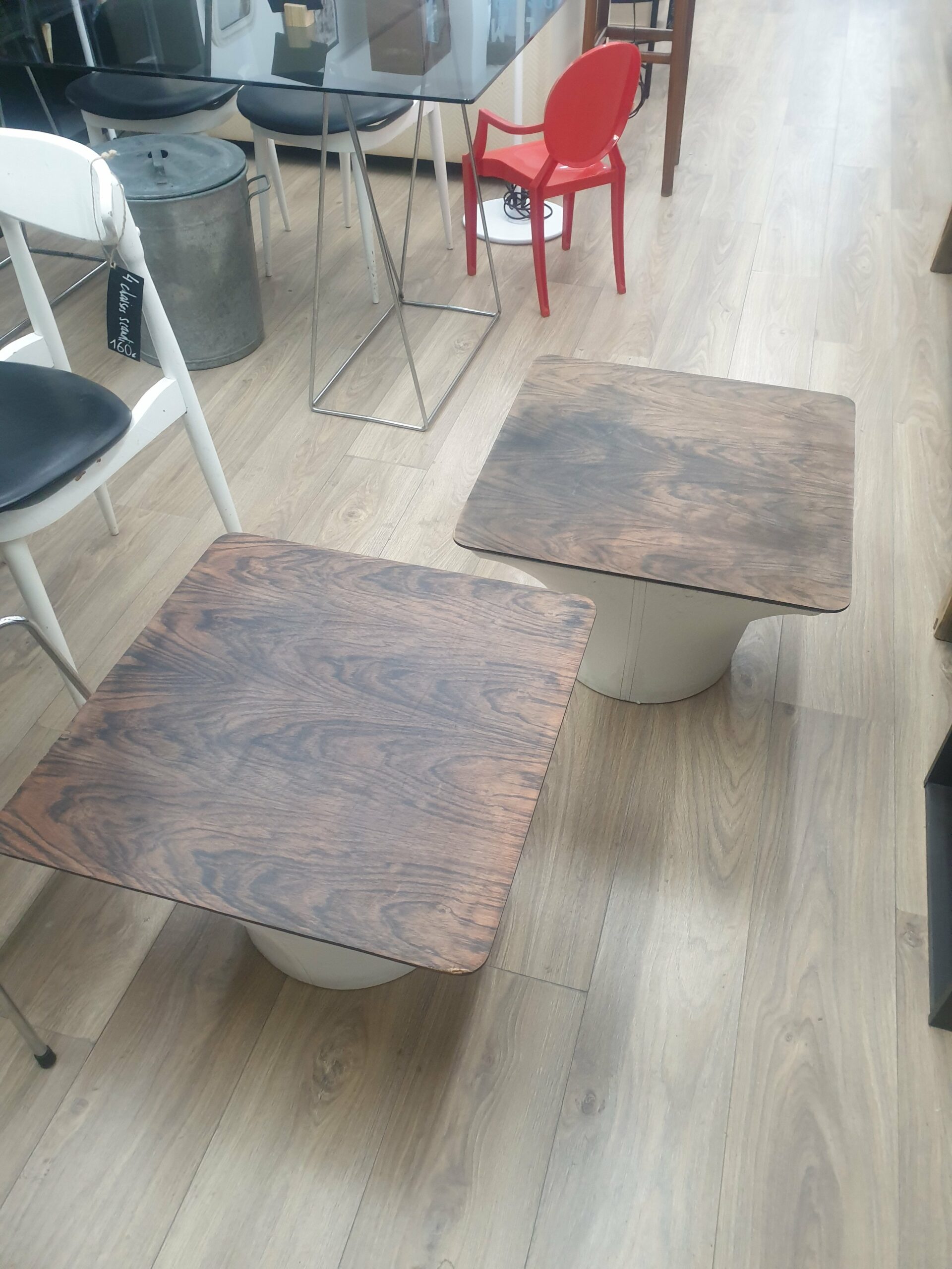 2 tables basses en Palissandre dans l'esprit Paulin – Image 3