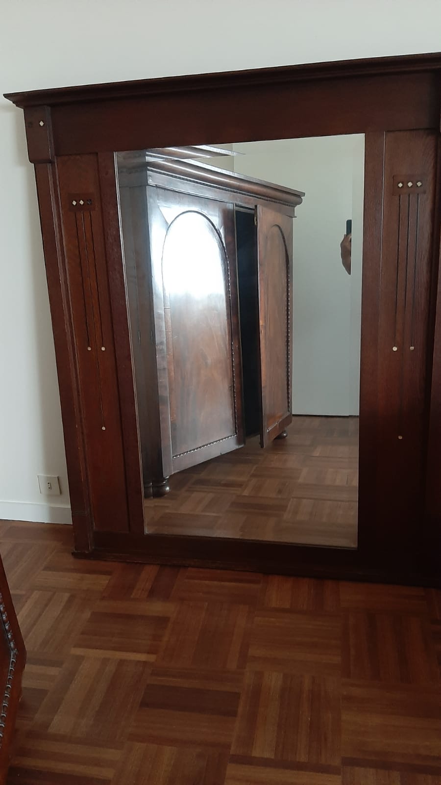 Grand miroir bois d'ébène années 50 – Image 3