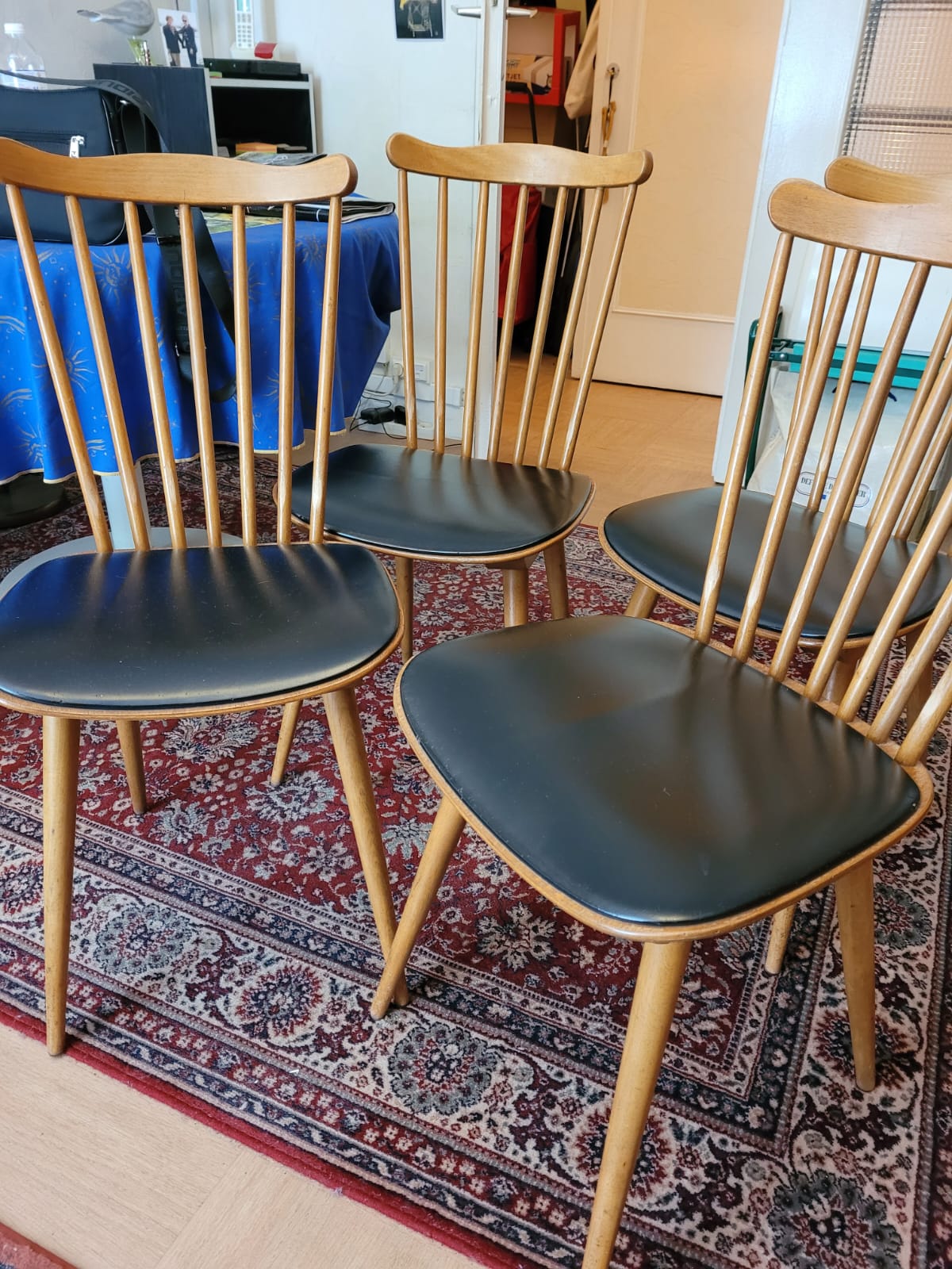 4 chaises "Floride" Teck et skaï noir – Image 2