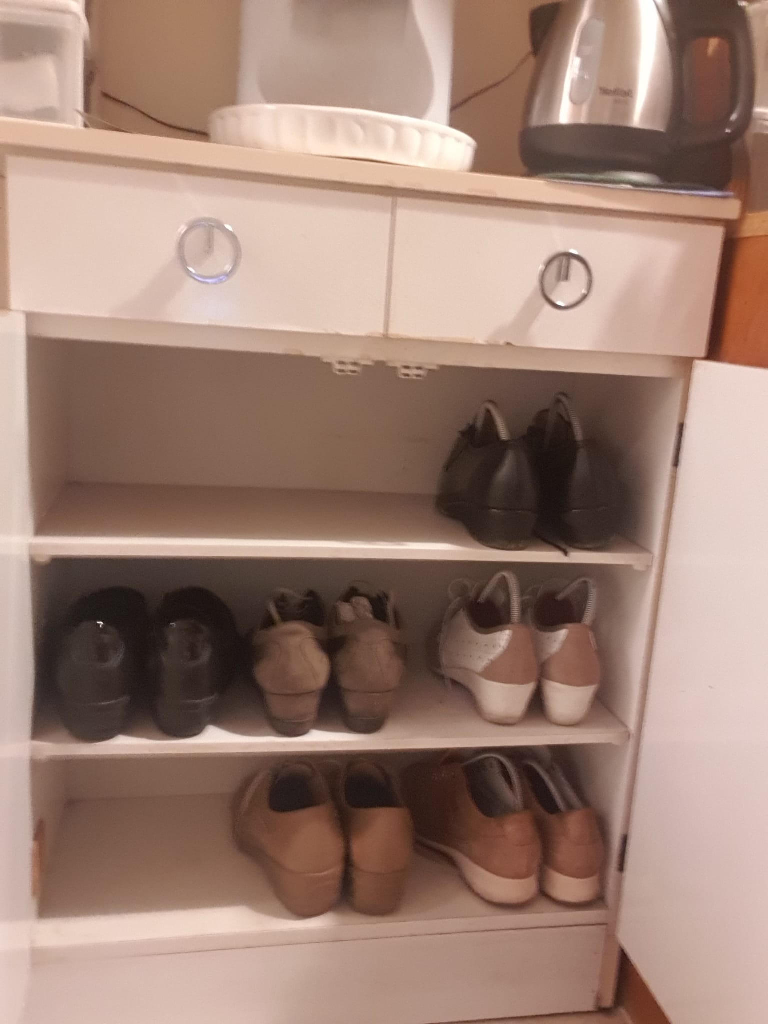 Meuble à chaussures mélaminé Vintage – Image 4
