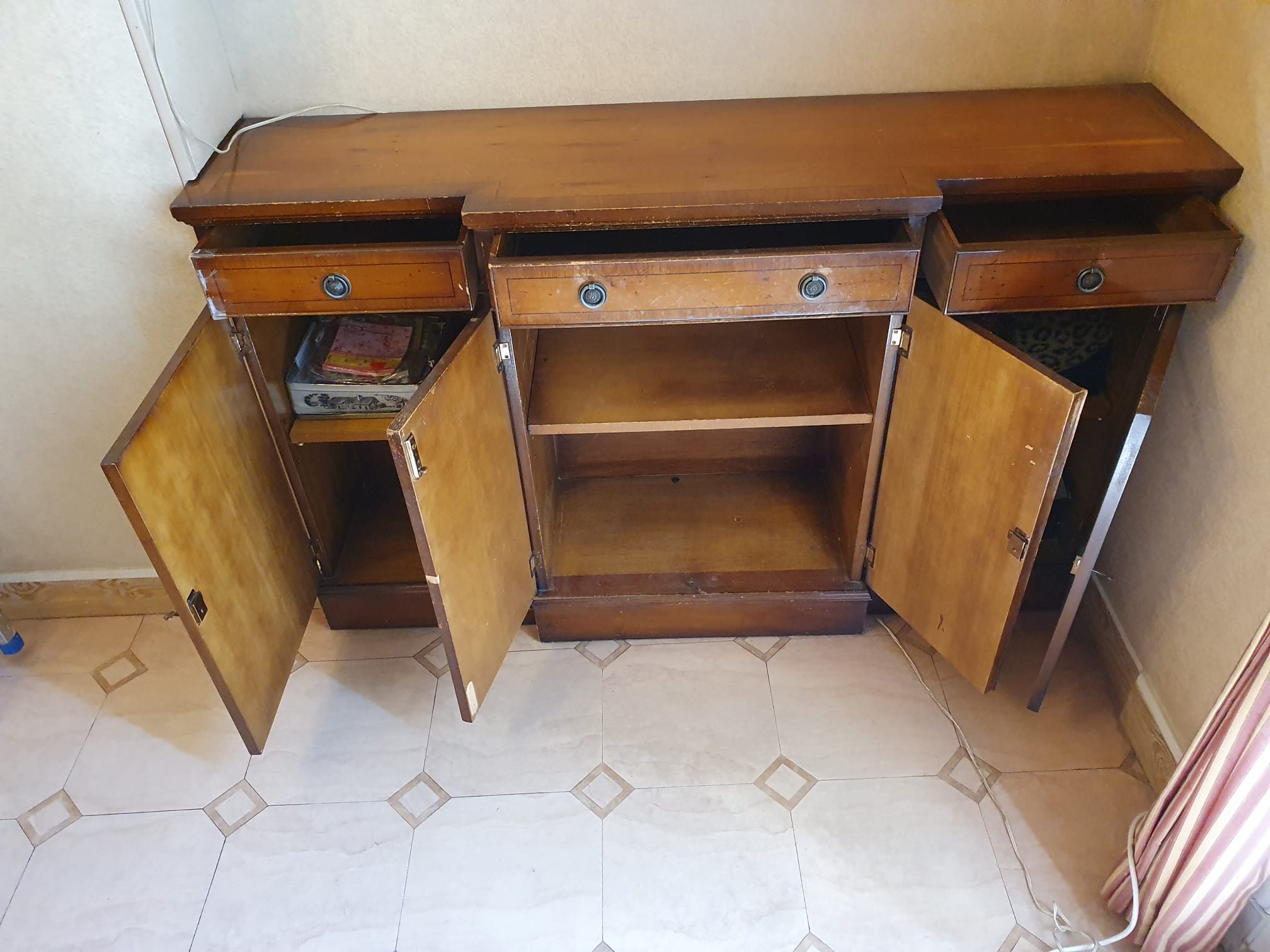 Buffet / enfilade étroite en merisier – Image 3