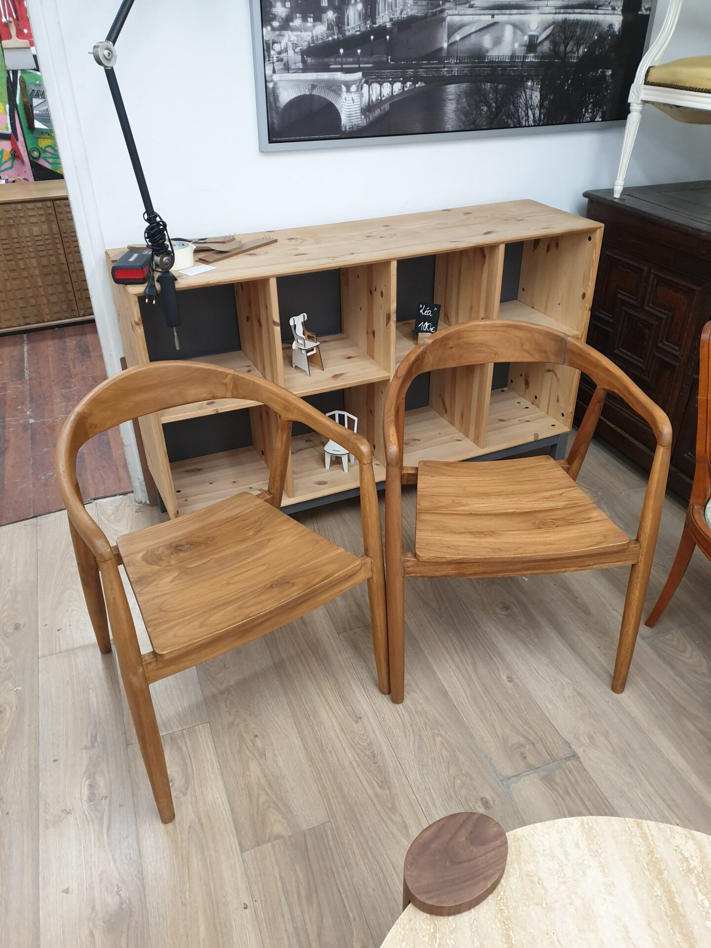 Paire de fauteuils scandinaves en teck – Image 2