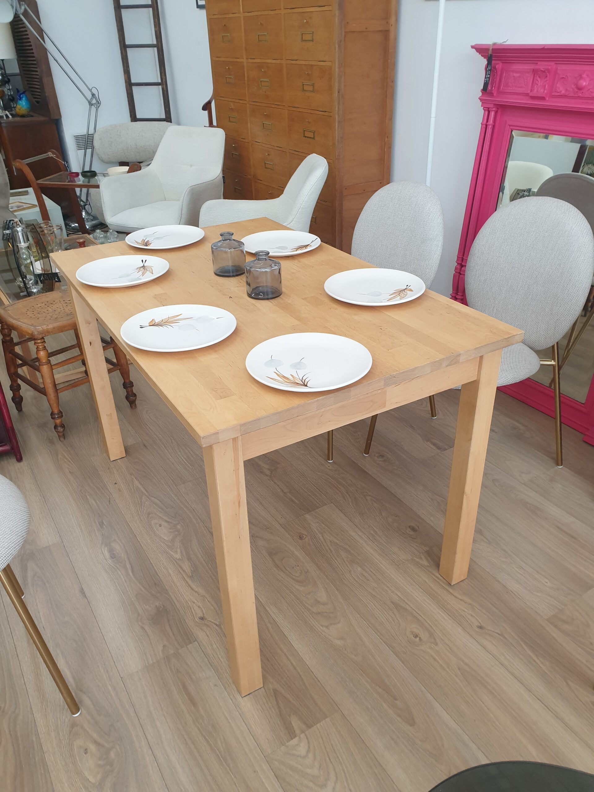 Table à manger 4 / 6 personnes bois massif – Image 3