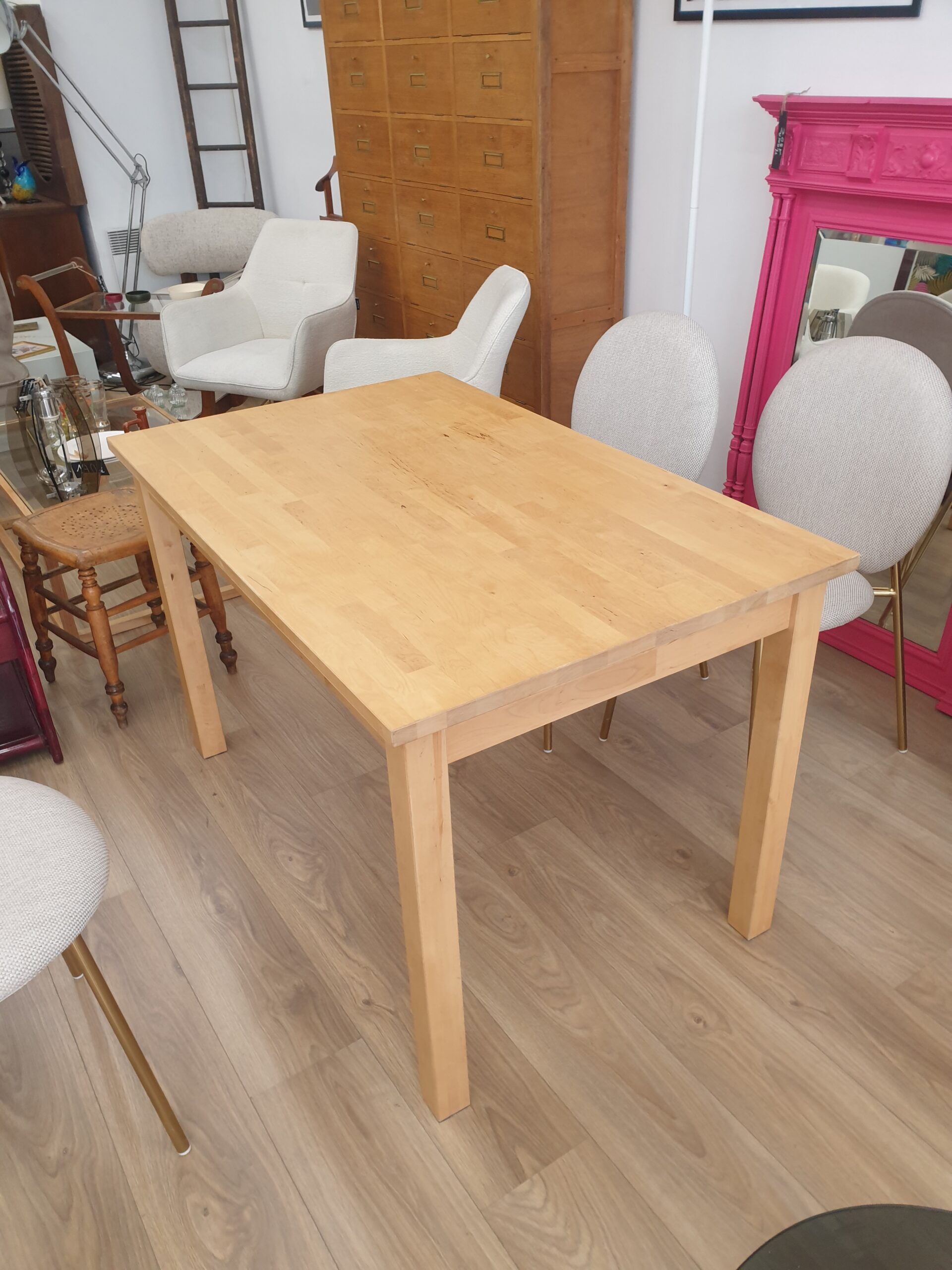 Table à manger 4 / 6 personnes bois massif – Image 4