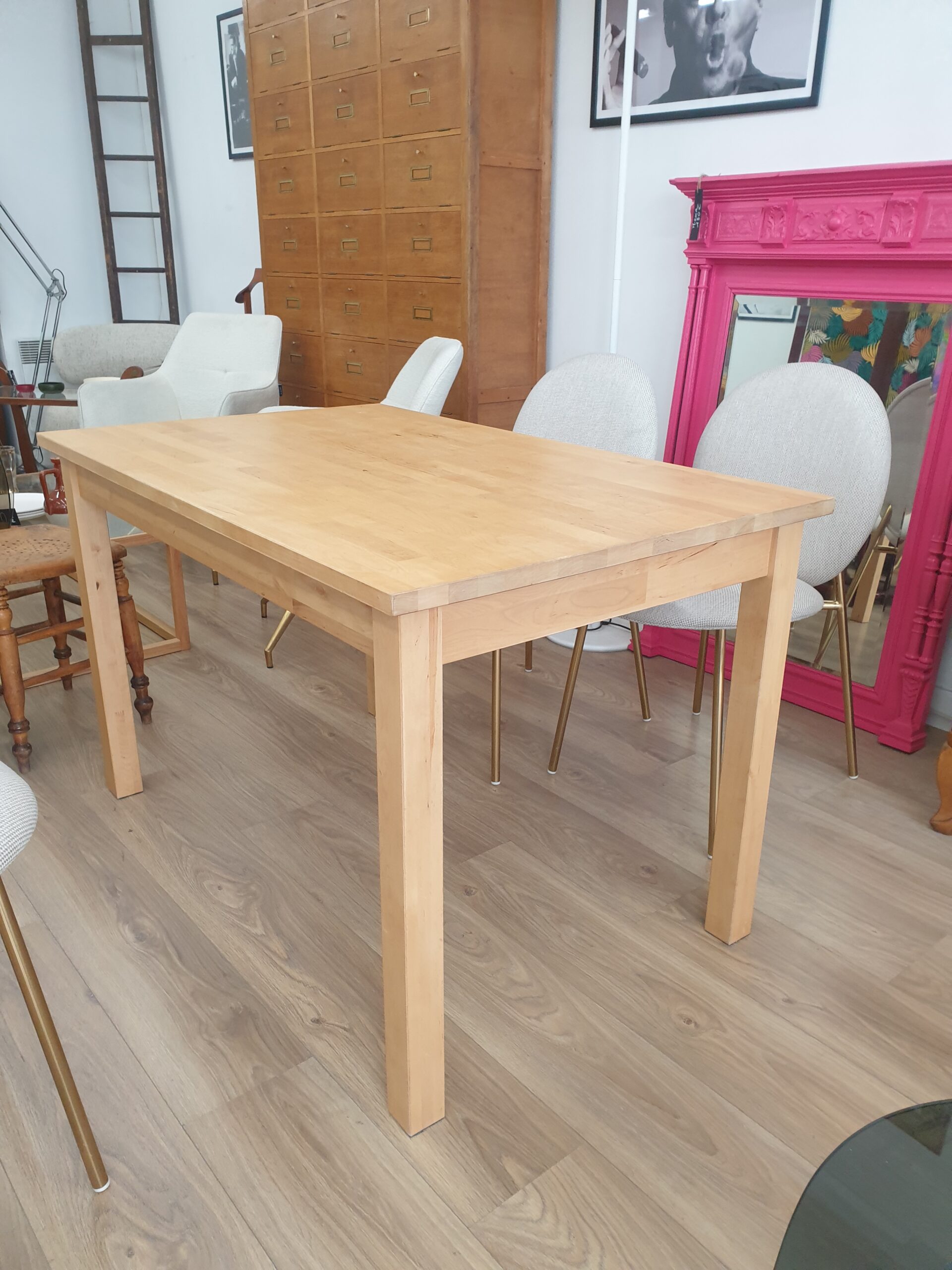 Table à manger 4 / 6 personnes bois massif – Image 2