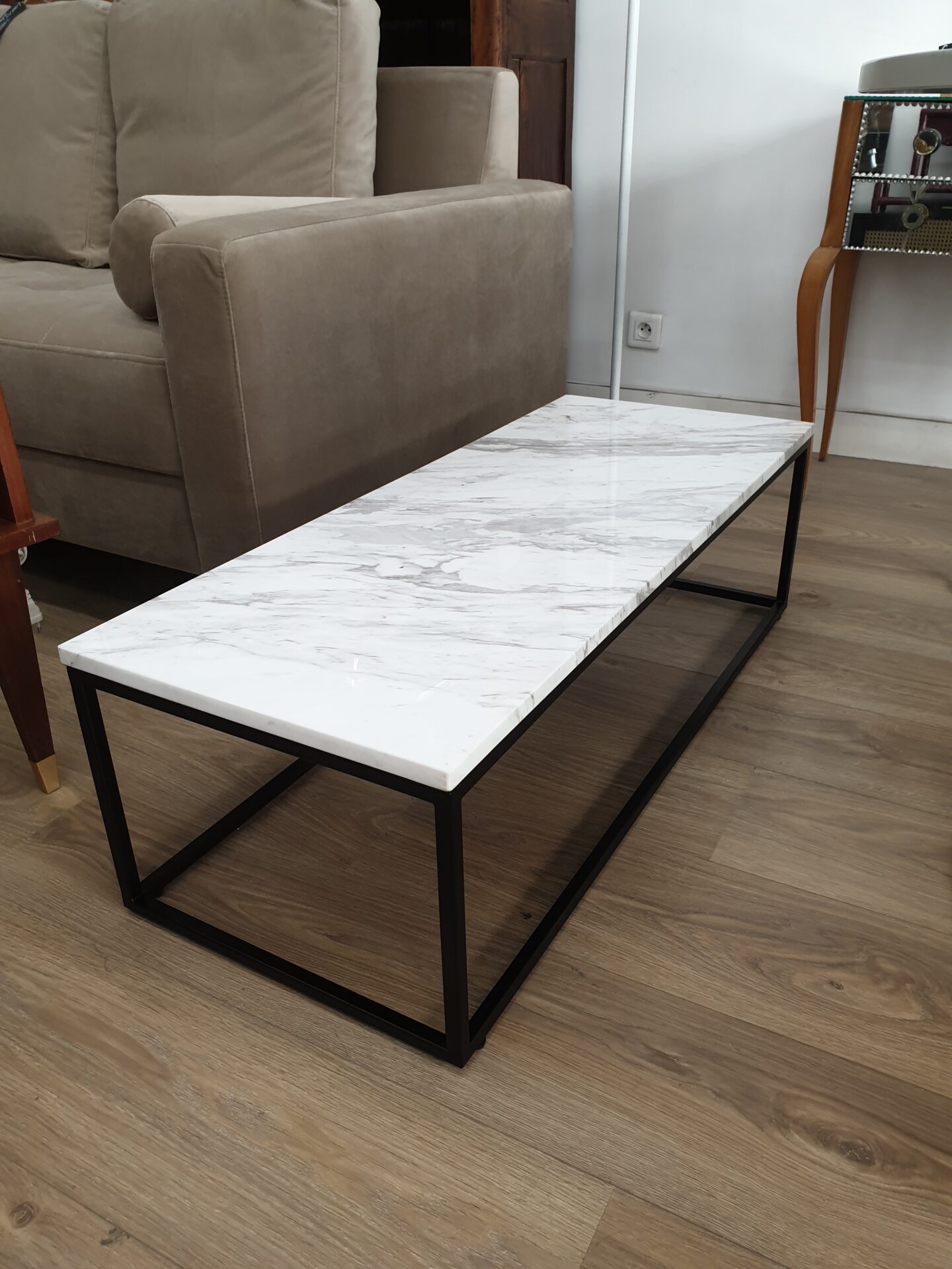 Table basse métal et travertin – Image 2