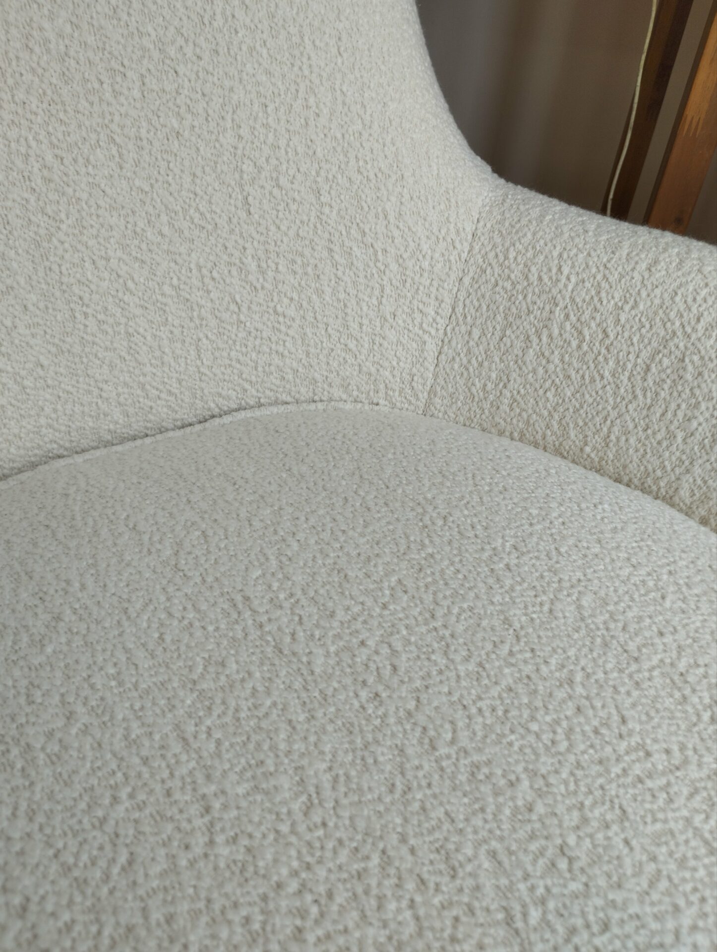 Fauteuil Golden Gun bouclette blanc – Image 5