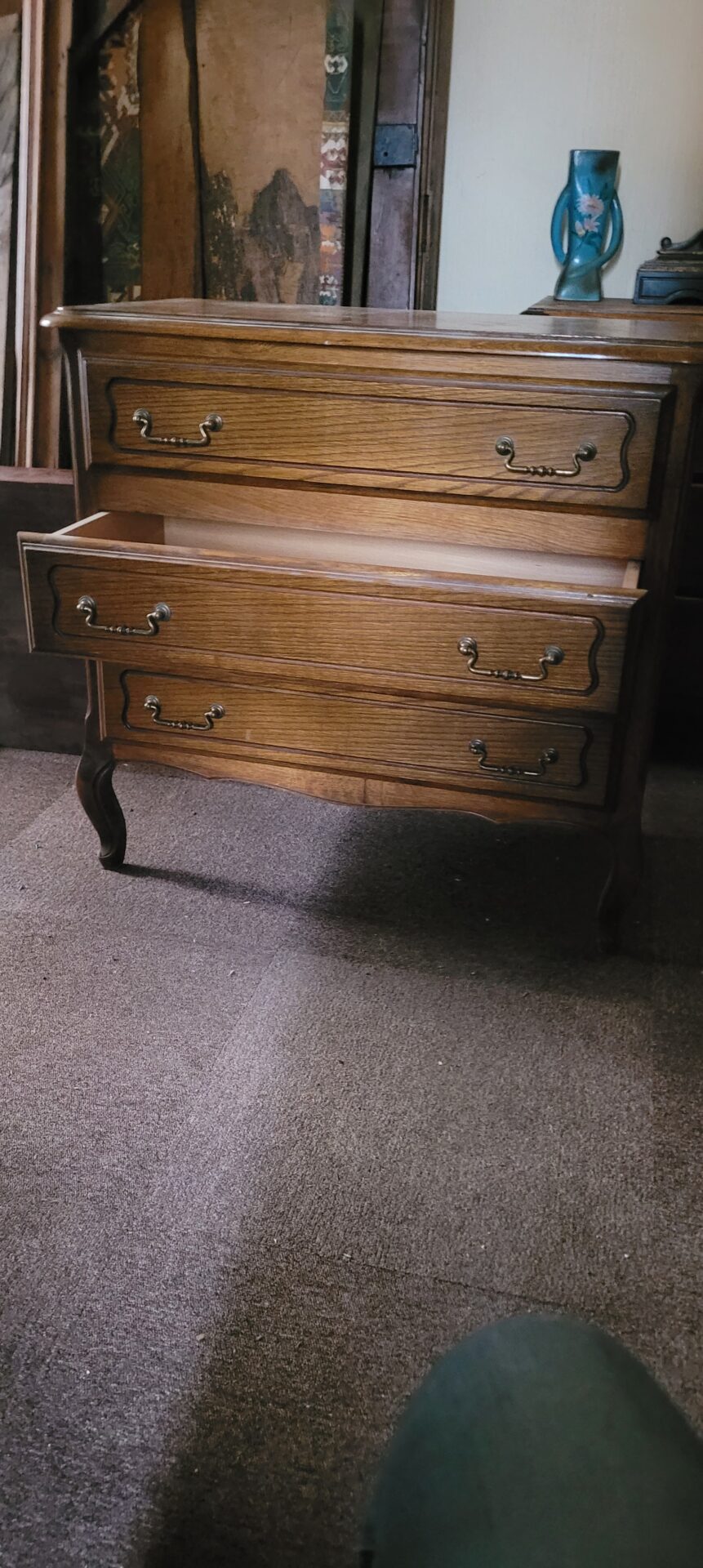 Commode en bois Louis XV – Image 3