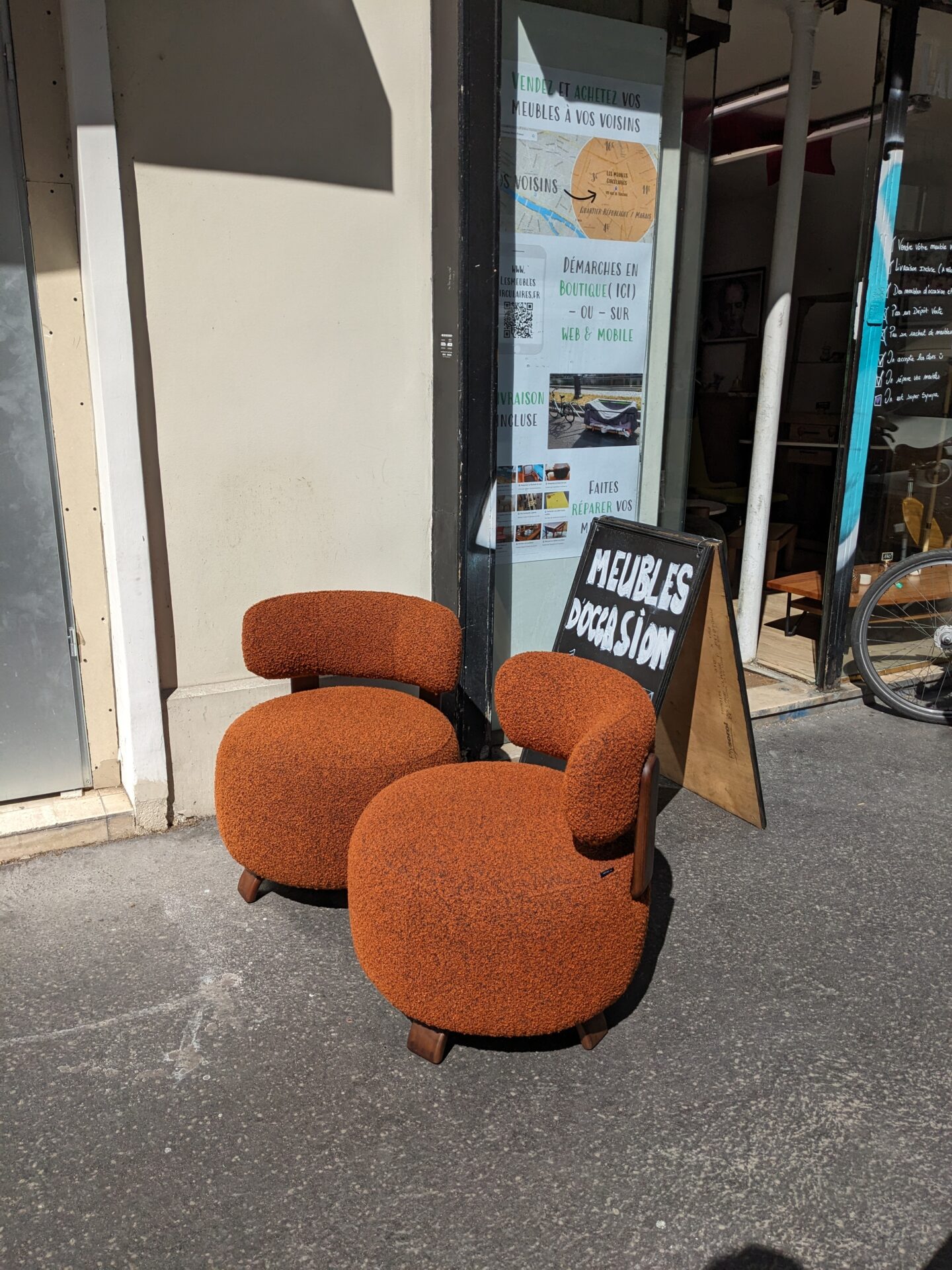 Paire de Fauteuils PLATON tissu Rouille bouclée – Image 2
