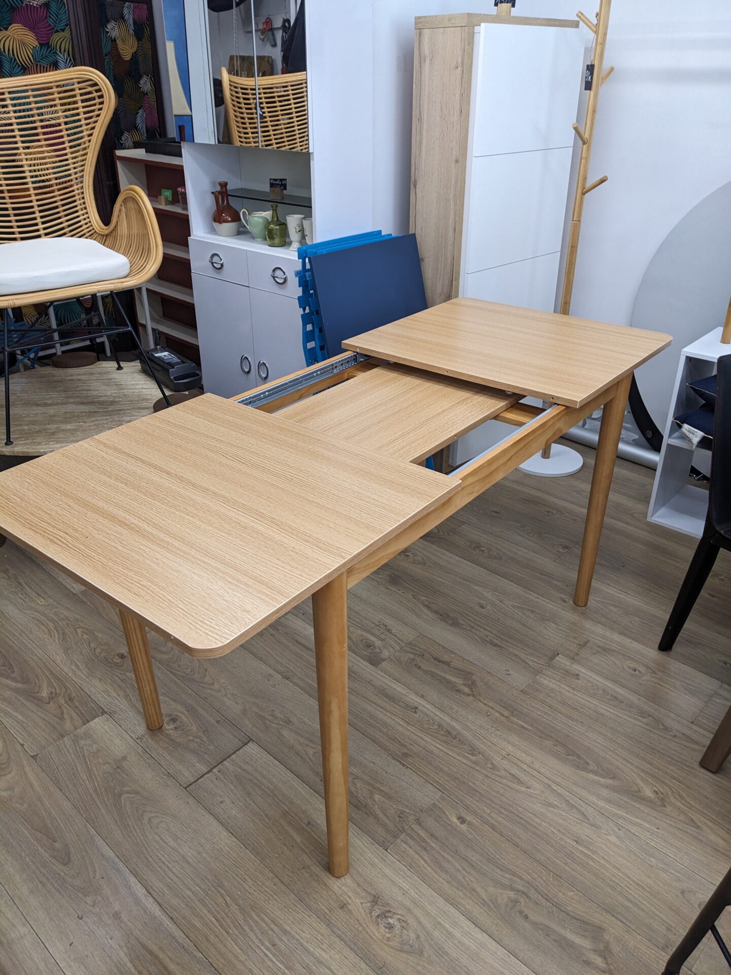 Table de repas extensible 4 à 6 places – Image 3