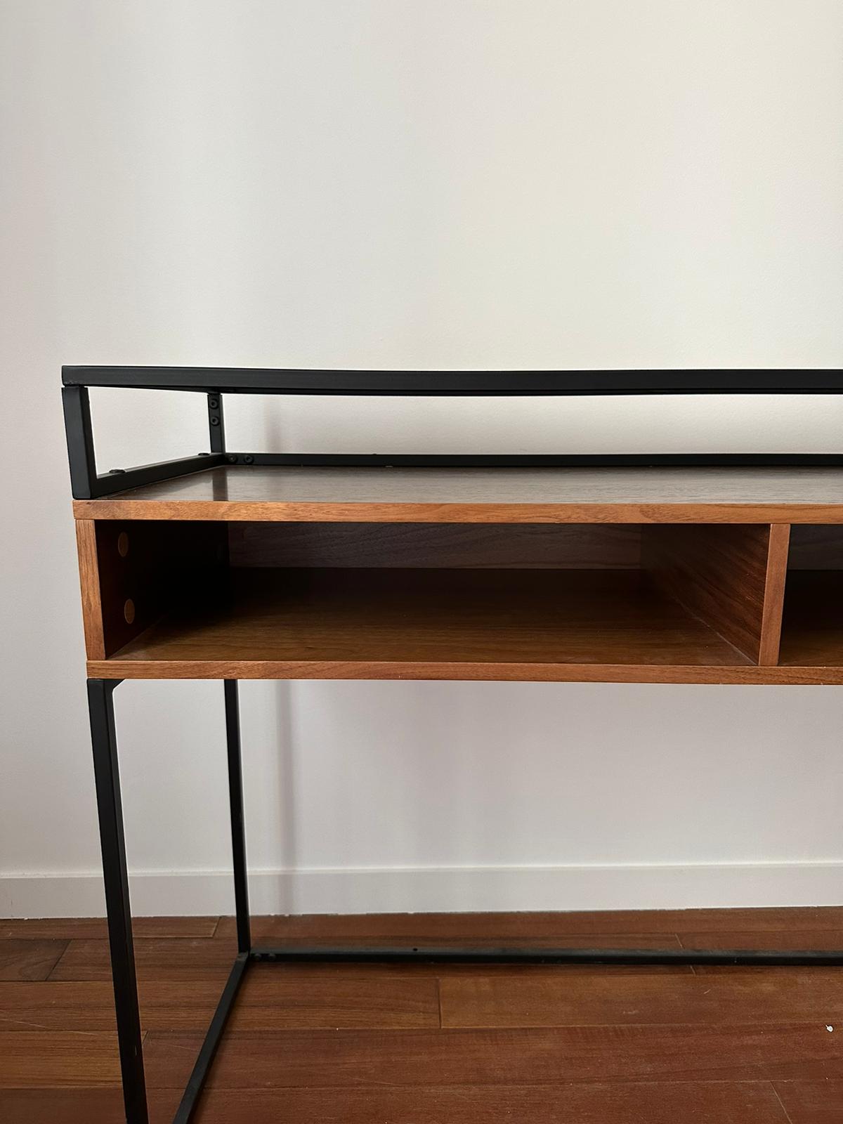 Console en noyer et en verre Maison du Monde – Image 4