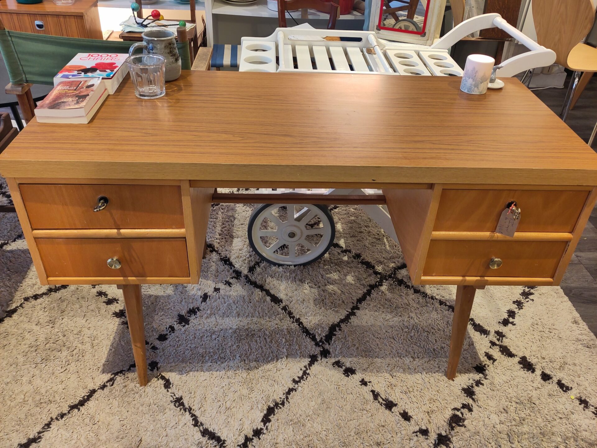 Bureau bois avec pieds compas année 60 – Image 3