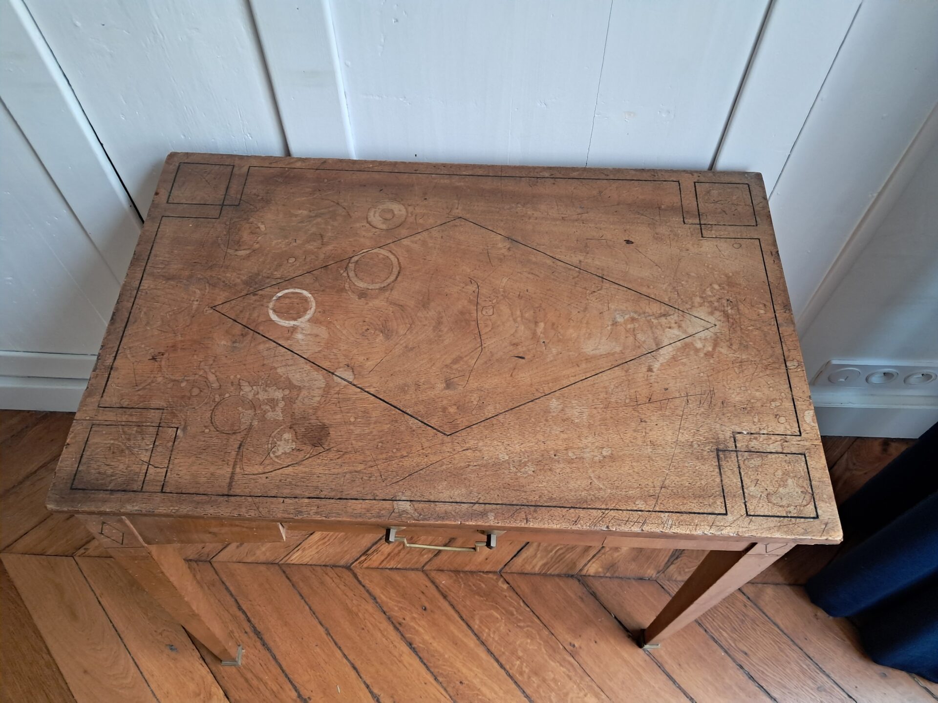 Table en bois – Image 4