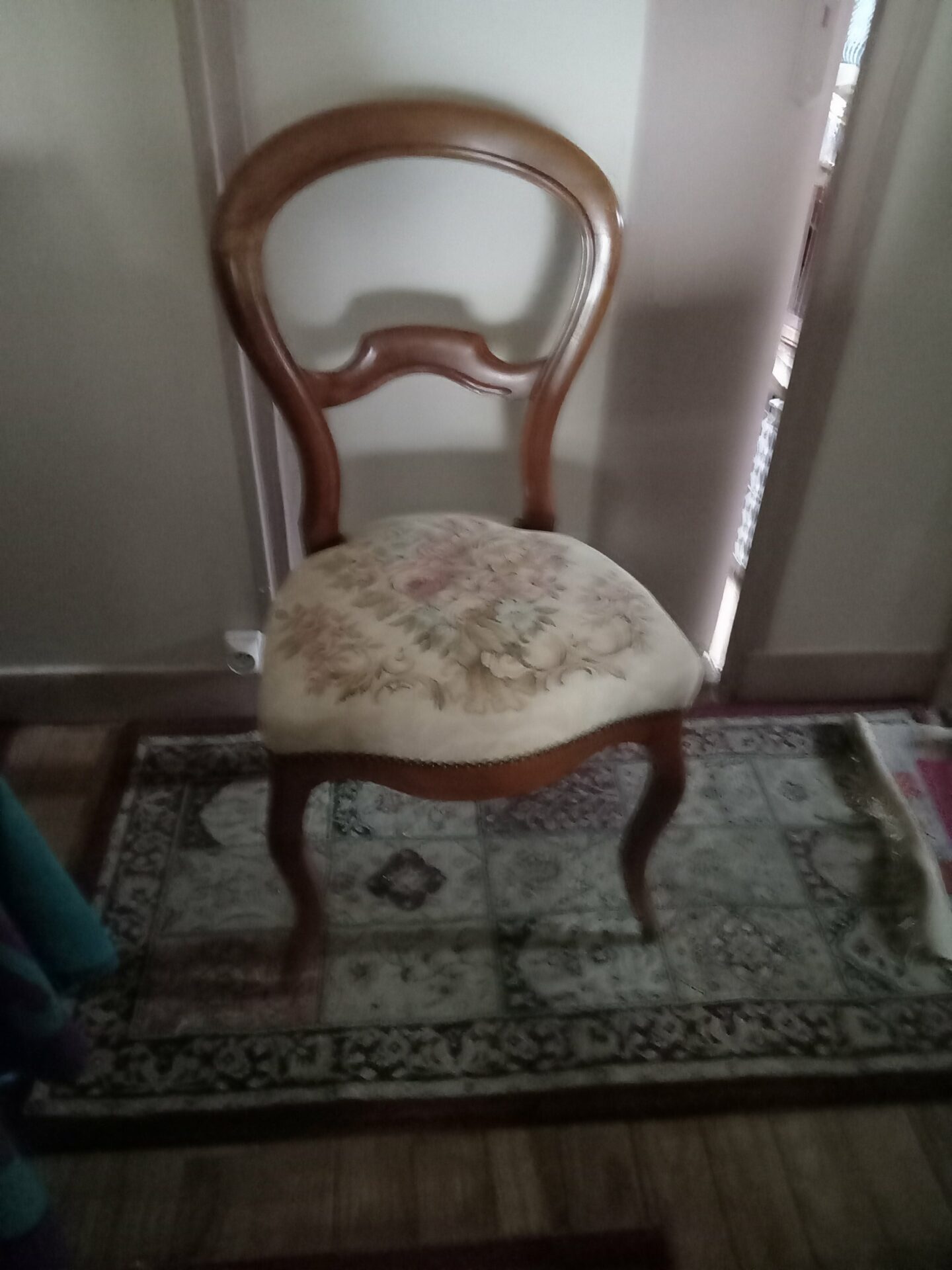 Chaises anciennes – Image 2