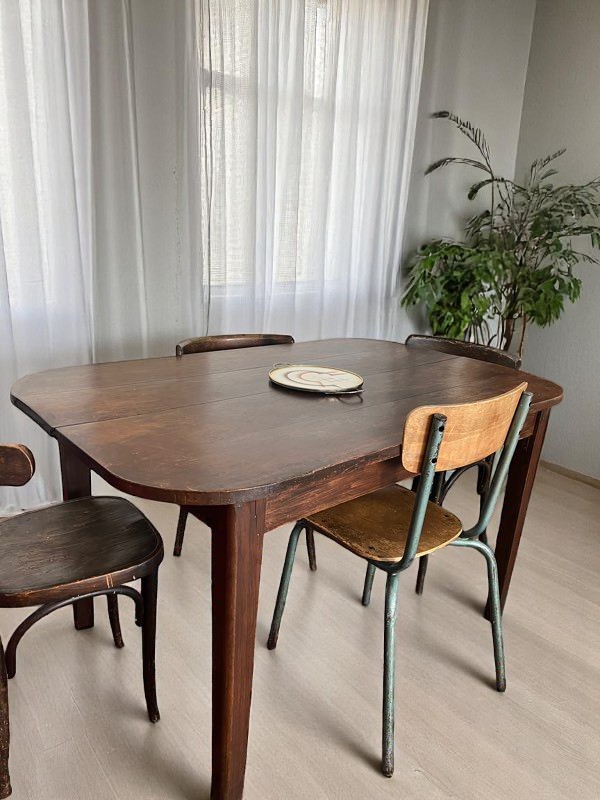 Table en bois 4 a 6 personnes – Image 2