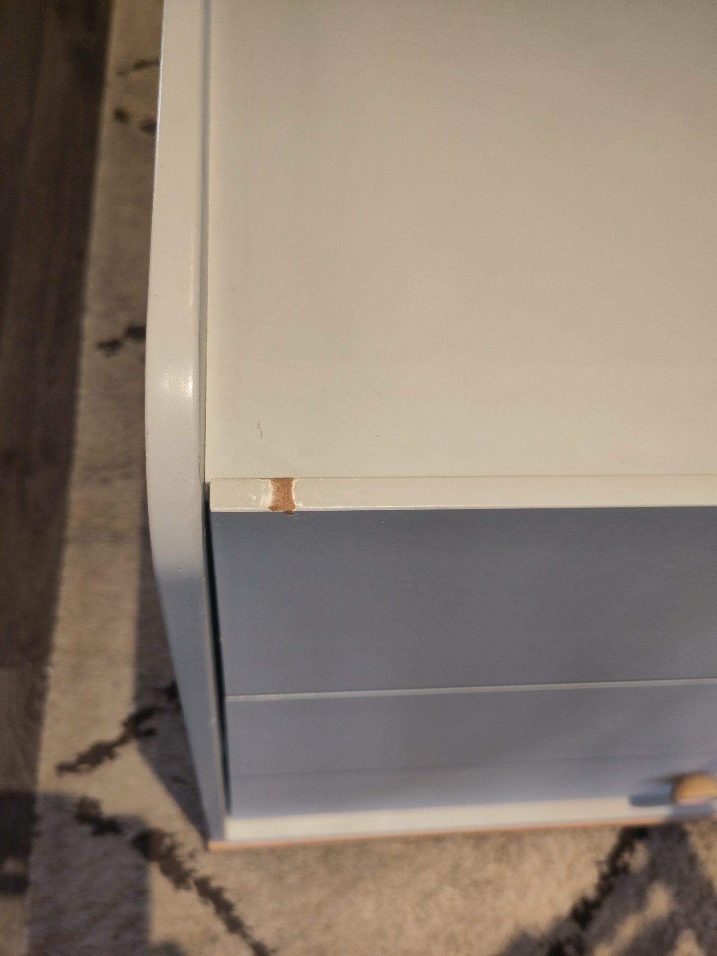 Commode grise avec 3 tiroirs – Image 6