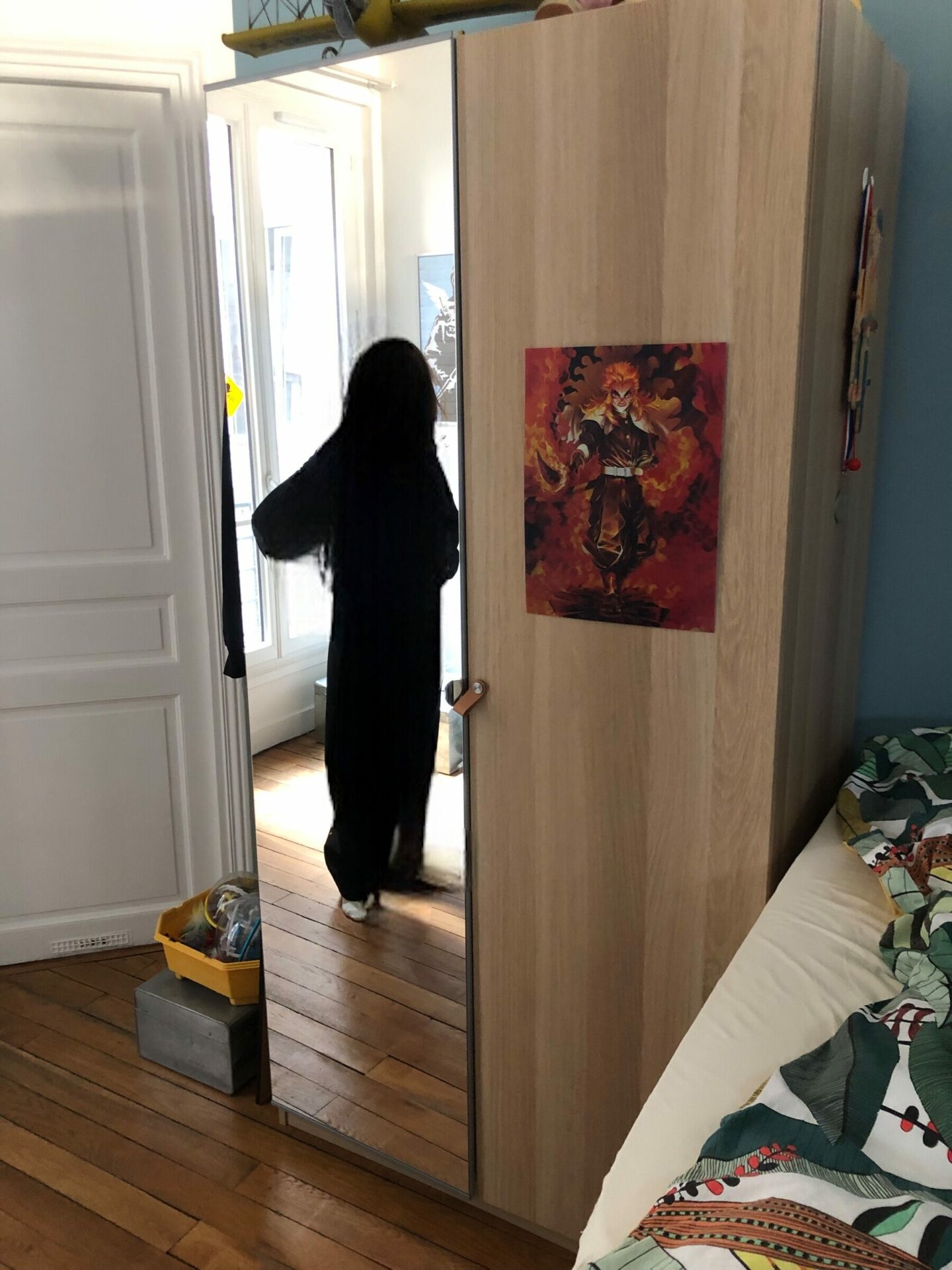Pax IKEA chêne blanchi avec une porte miroir, penderie et 2 tiroirs – Image 2