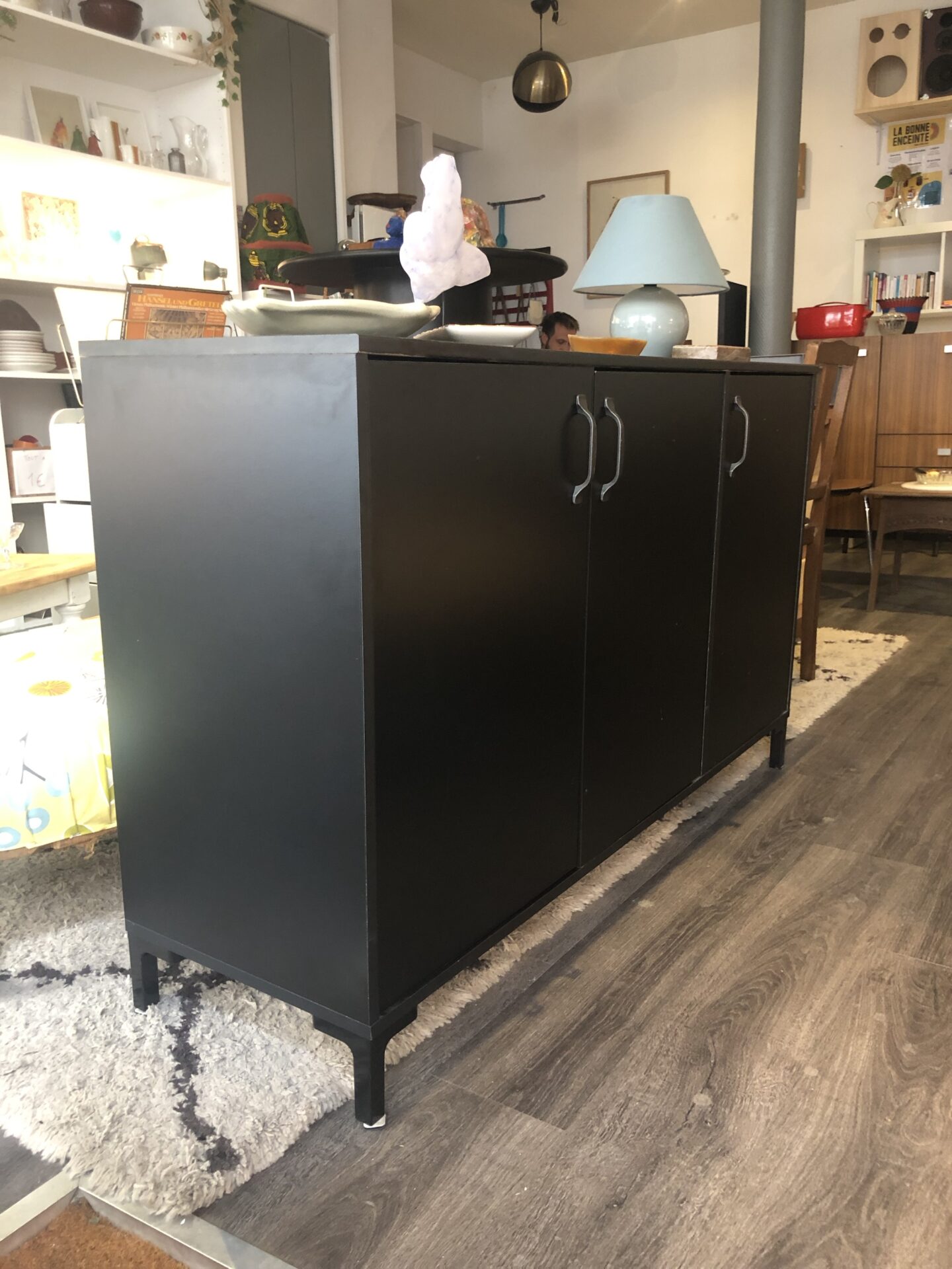 Enfilade - buffet en bois peint en noir – Image 2