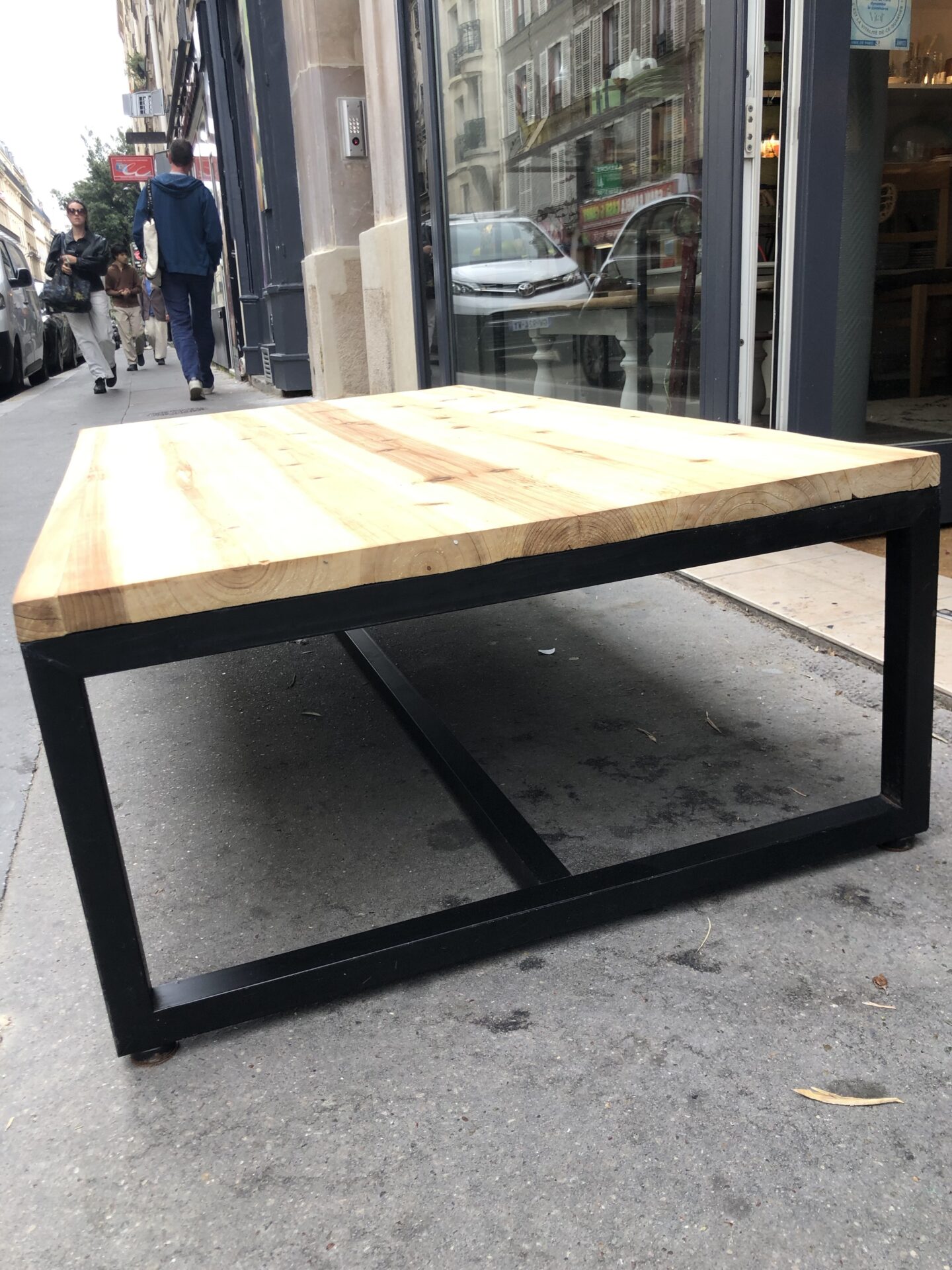 Table basse pin et métal noir – Image 5