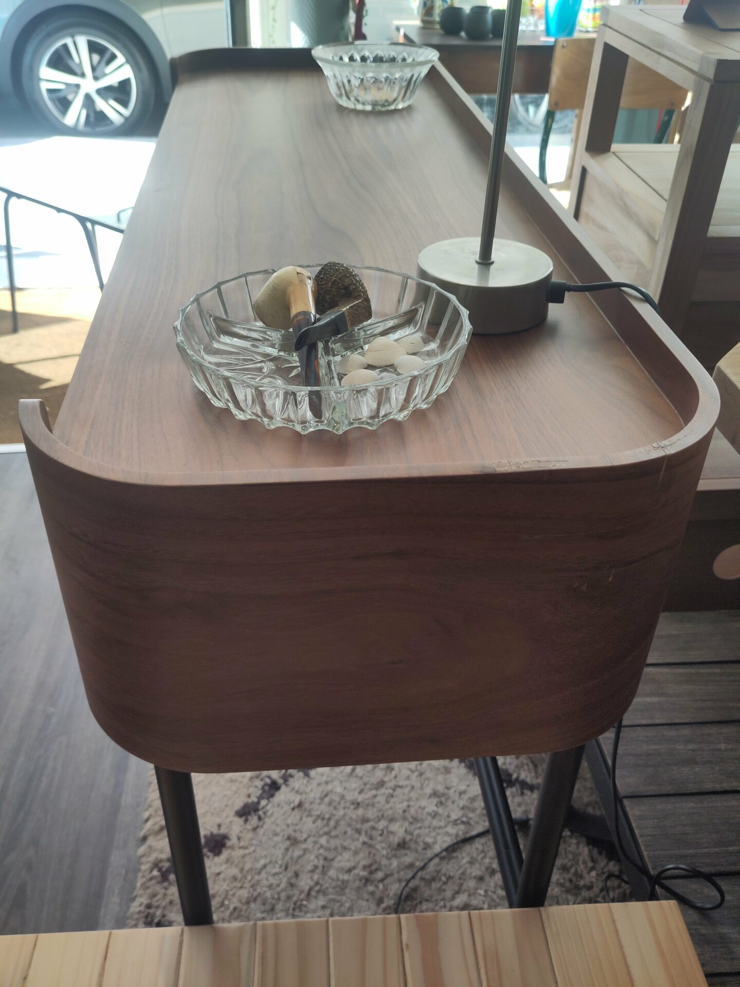 Bureau console JEFFREY noyer et métal noir – Image 5
