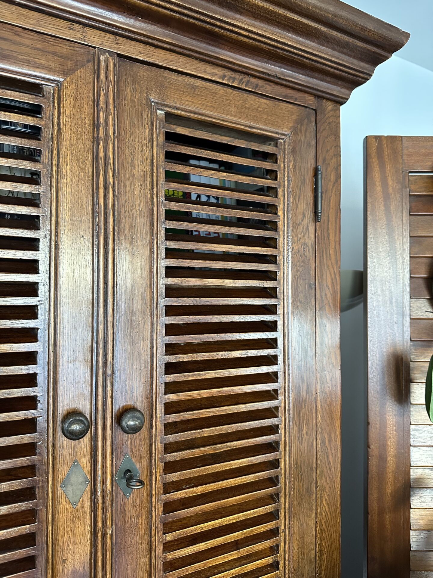 Armoire Bibliothèque Vaisselier avec ses portes persiennes – Image 3