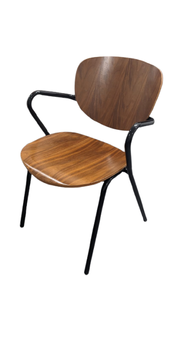 Chaise en noyer et métal