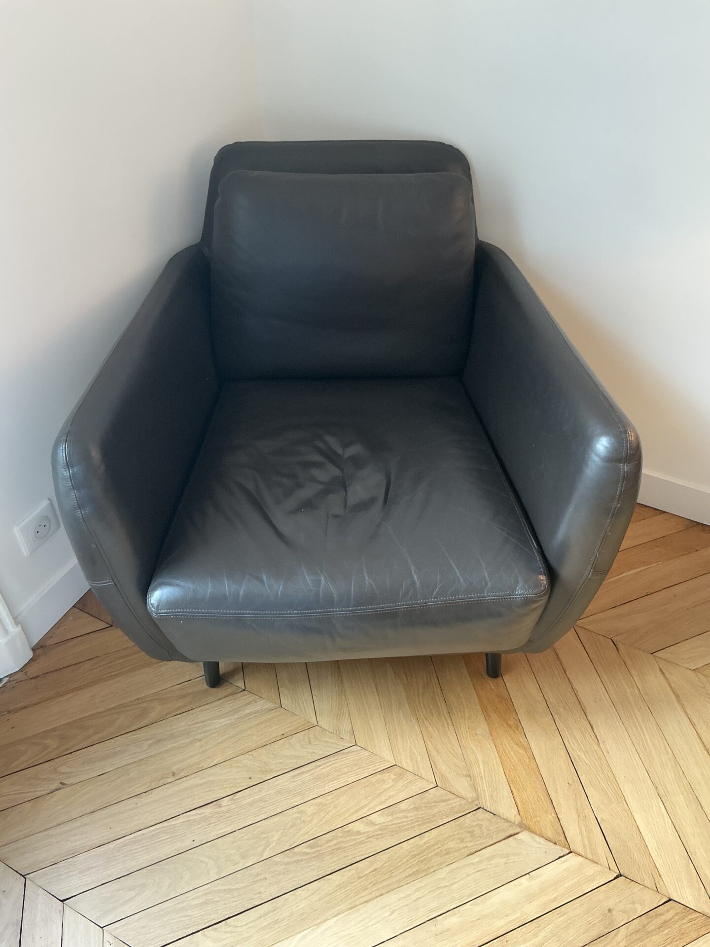 2 Fauteuils en Cuir Marron foncé Habitat - Modèle Ella – Image 6