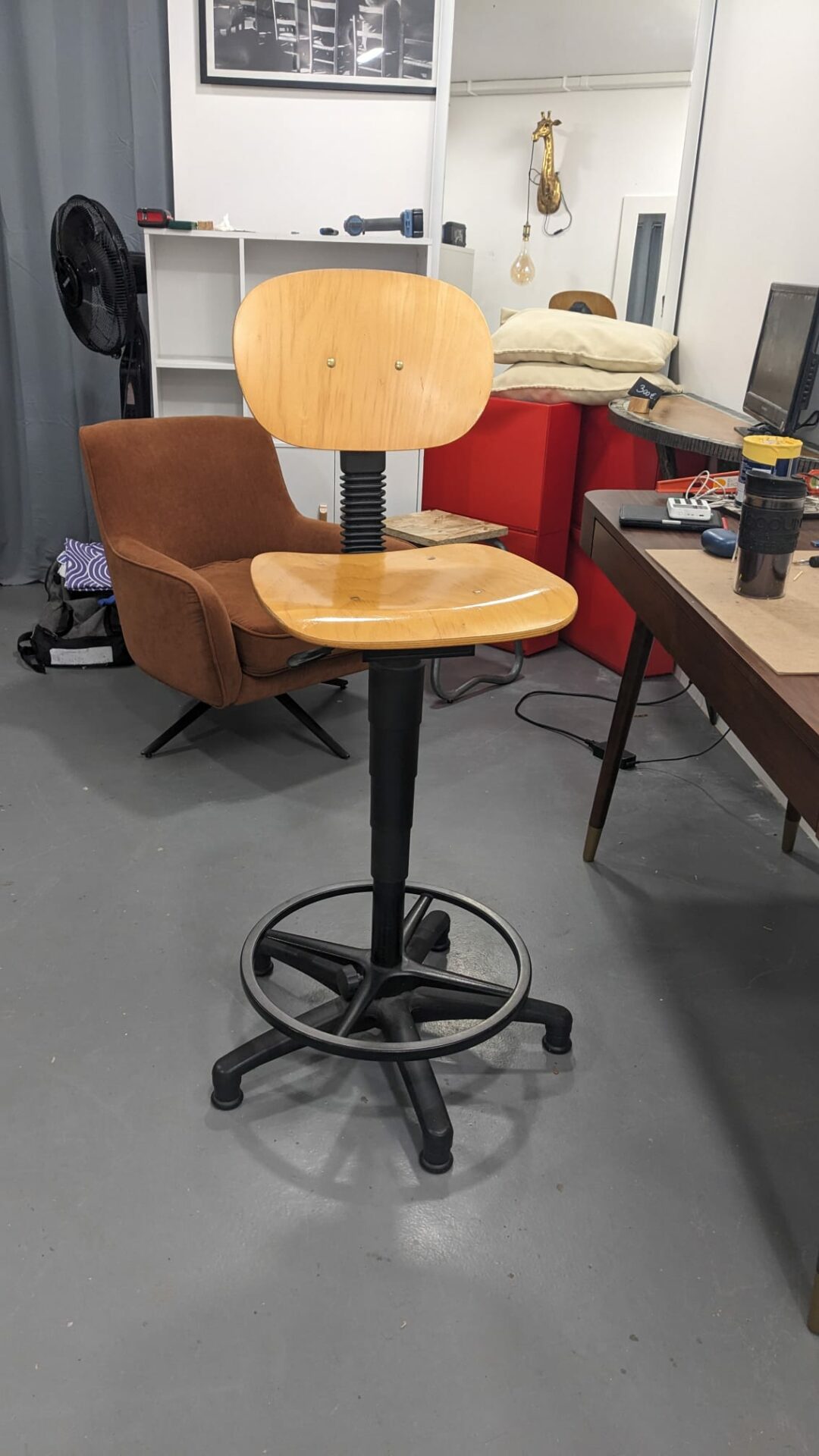 Chaise de bureau / atelier rotative – Image 5