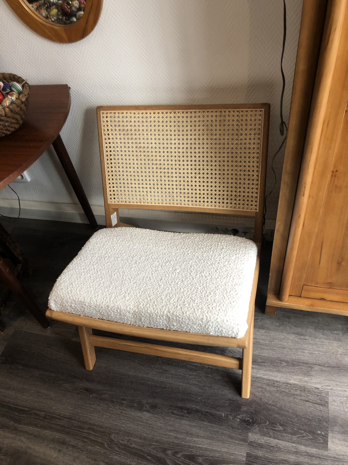 Fauteuil chene - cannage - tissu bouclette blanc – Image 5