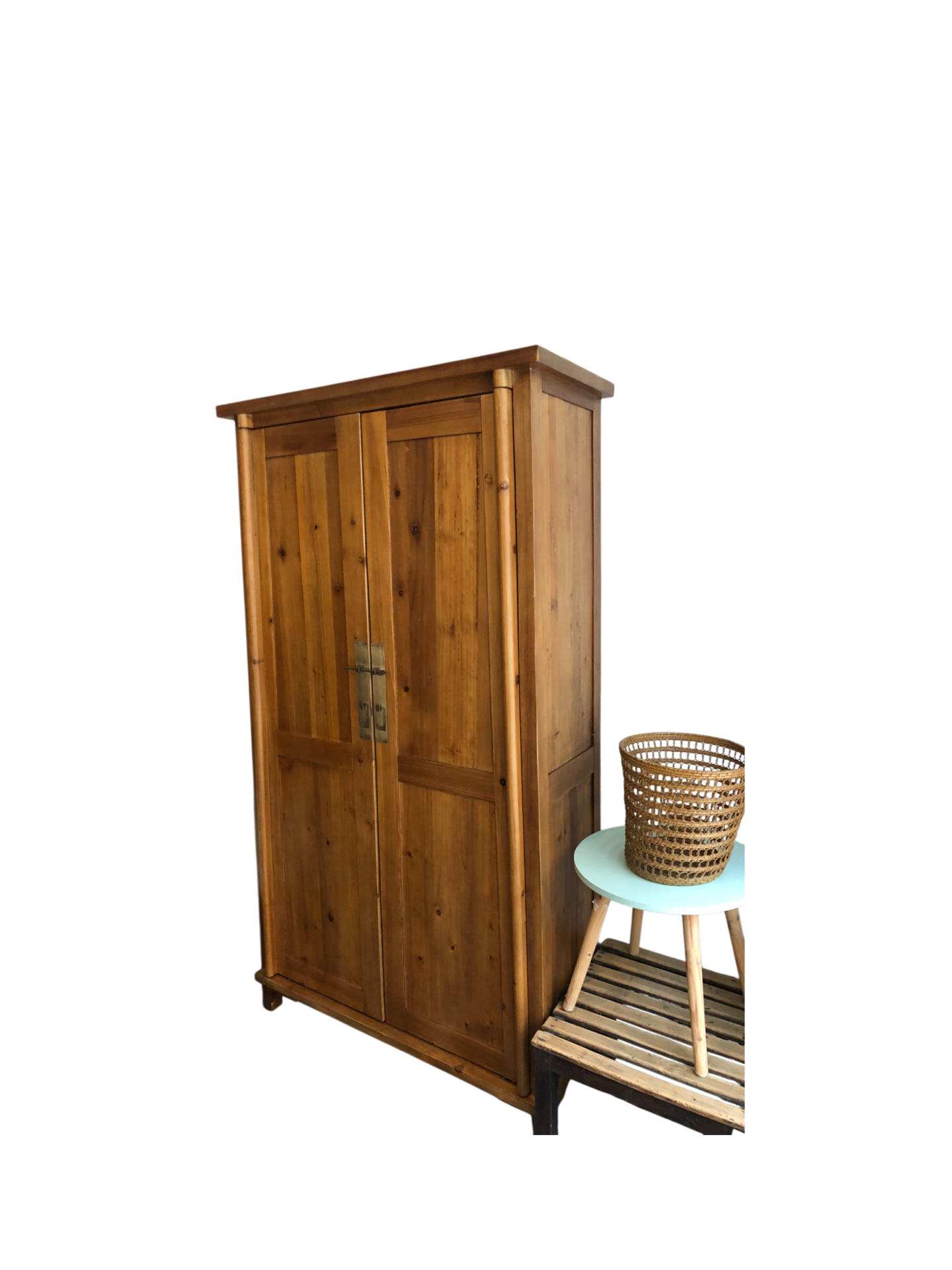 Armoire YUKI en pin massif recyclé