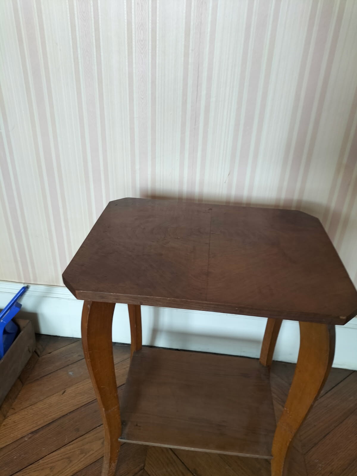 2 petites tables d’appoint – Image 3