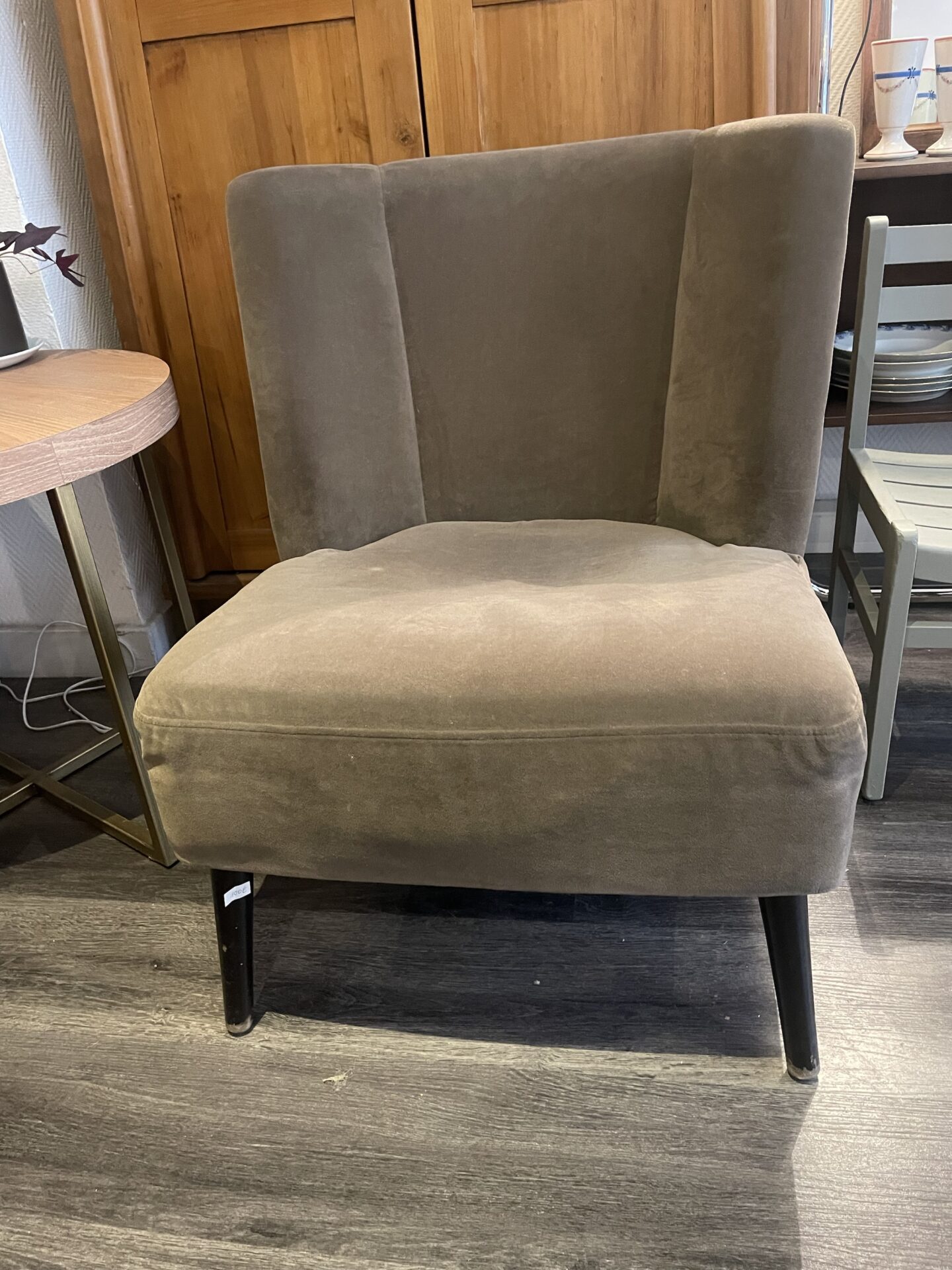 Fauteuil velours gris foncé – Image 7