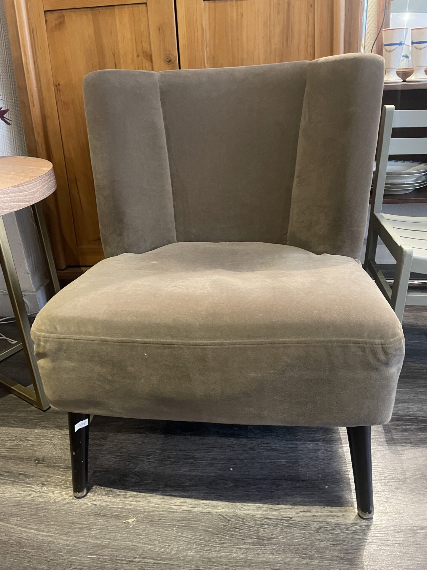 Fauteuil velours gris foncé – Image 4