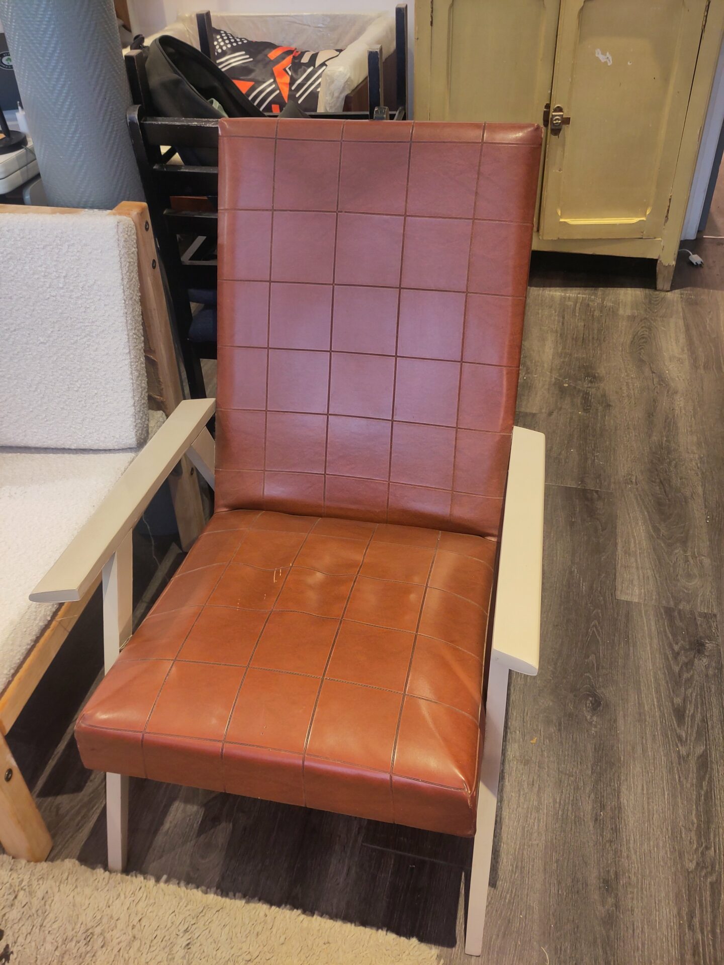 Fauteuil vintage skaï marron – Image 3