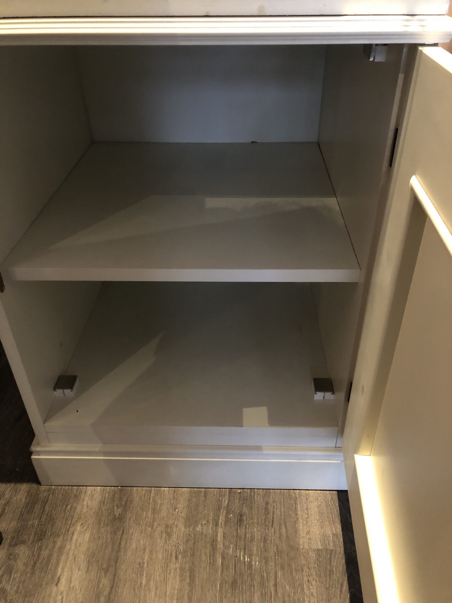Paire de tables de chevet blanc – Image 5