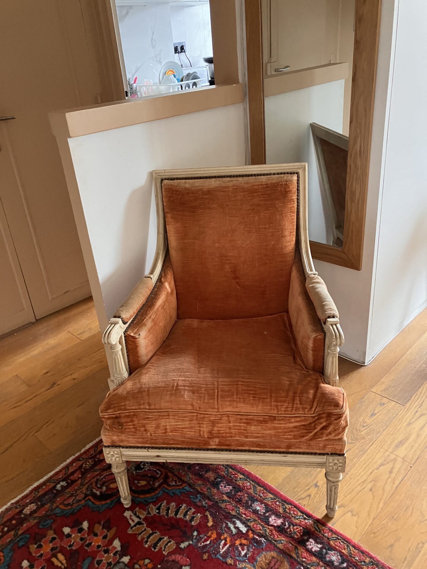 Fauteuil velours orange – Image 2
