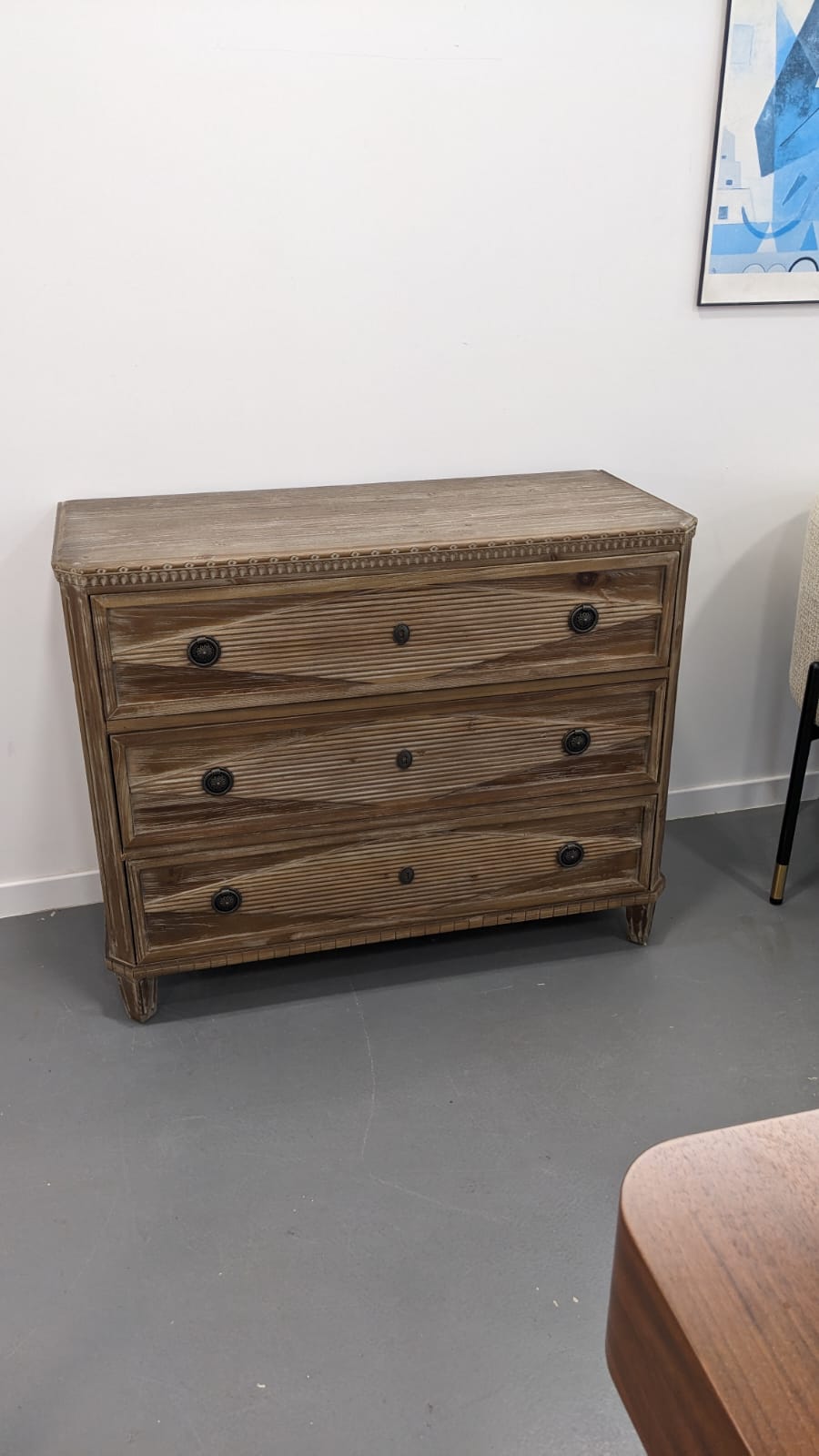 Commode en pin massif recyclé – Image 3