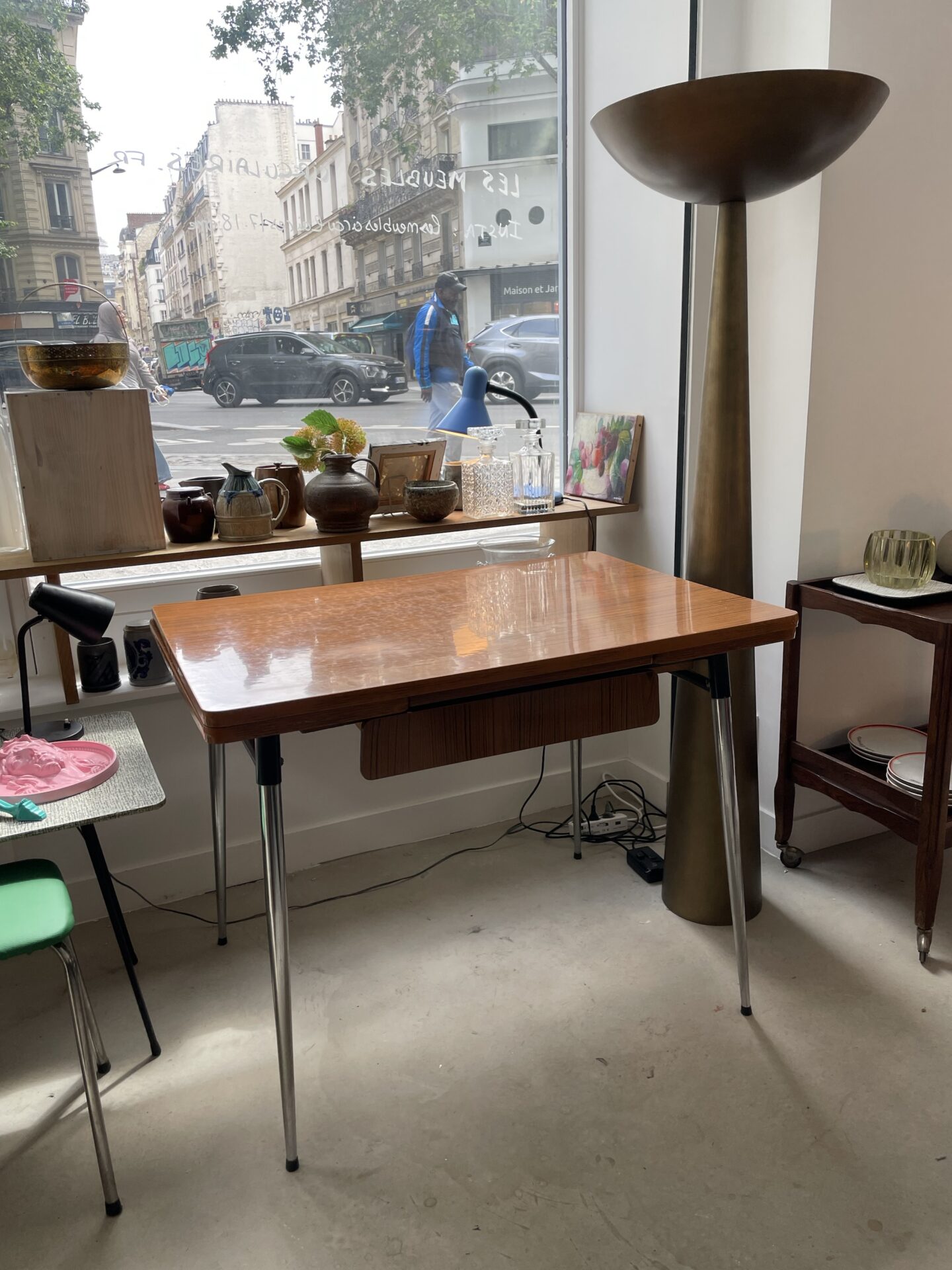 Table Formica marron extensible 4-8 personnes années 60/70 – Image 13