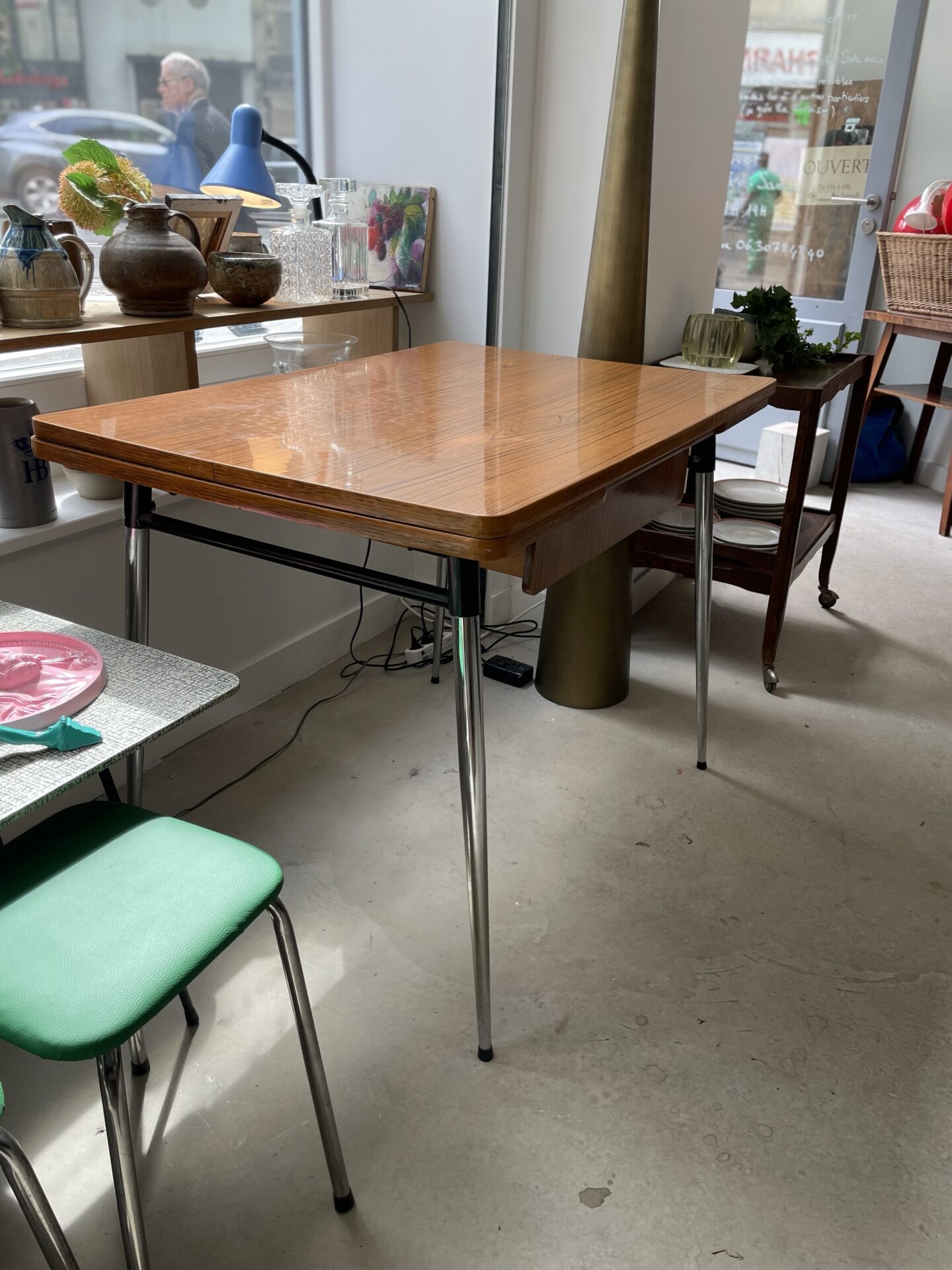 Table Formica marron extensible 4-8 personnes années 60/70 – Image 11
