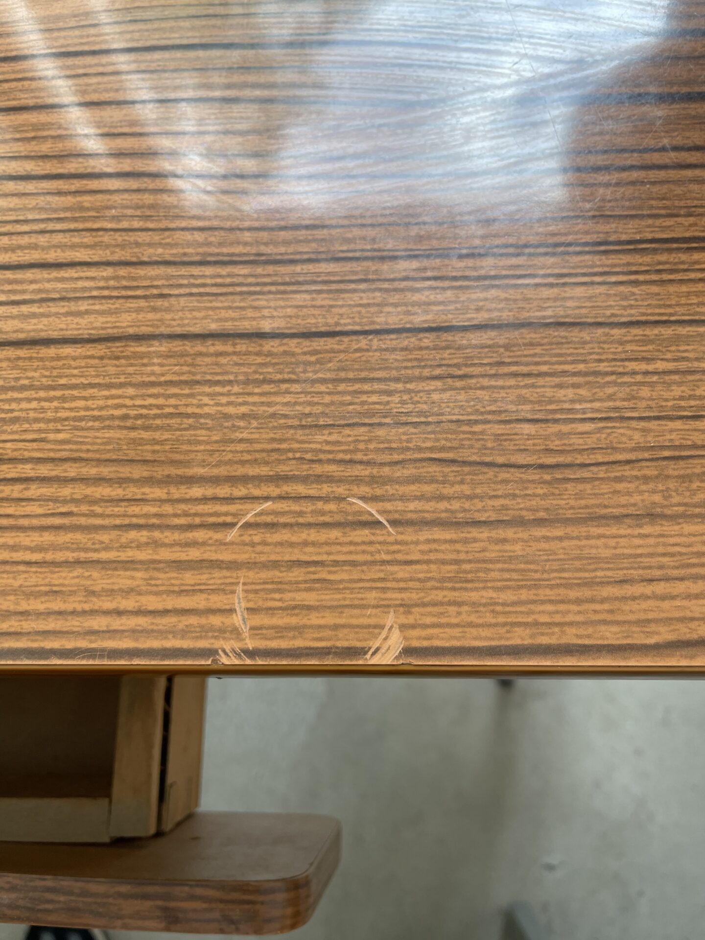 Table Formica marron extensible 4-8 personnes années 60/70 – Image 12