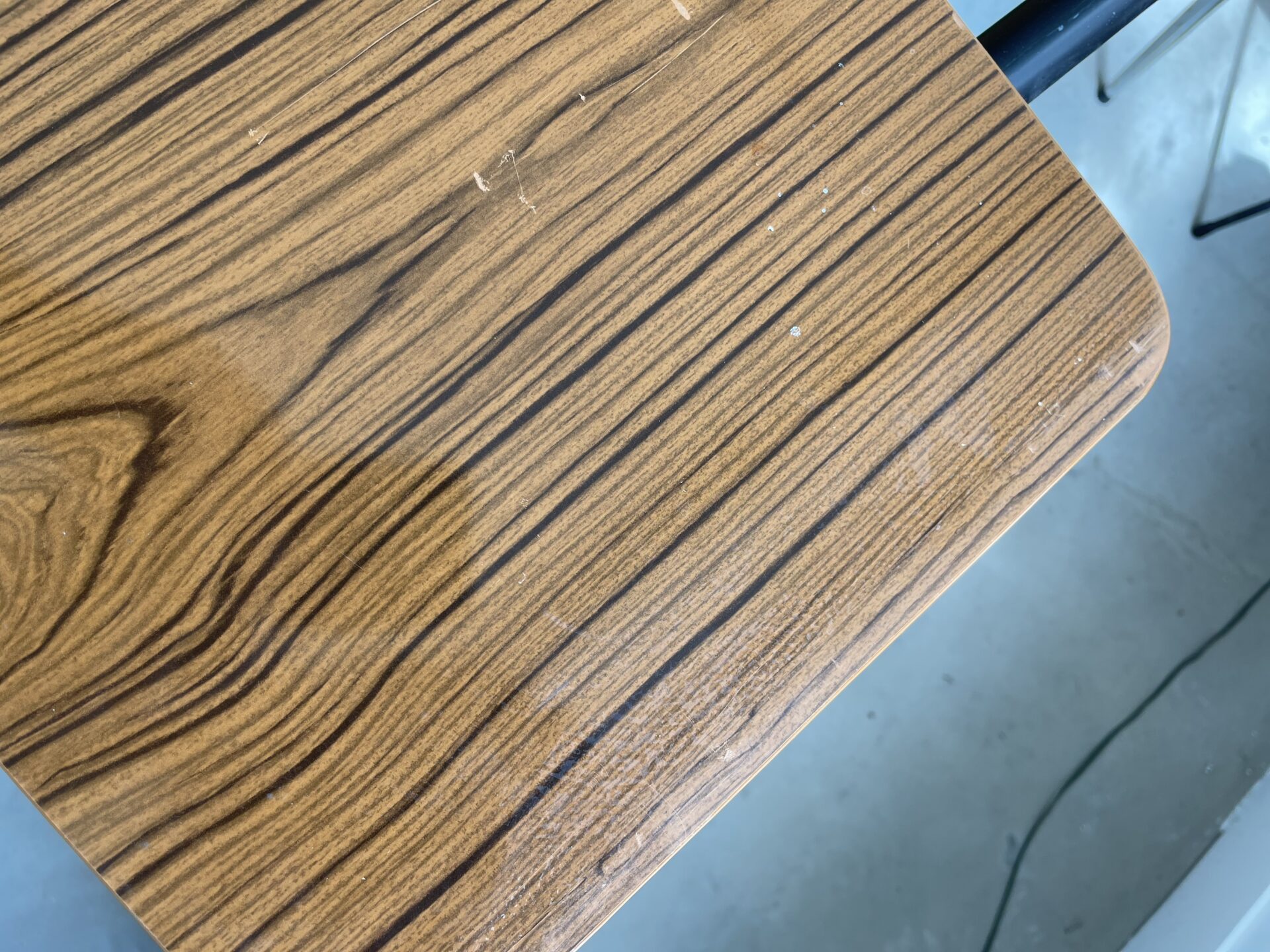 Table Formica marron extensible 4-8 personnes années 60/70 – Image 4