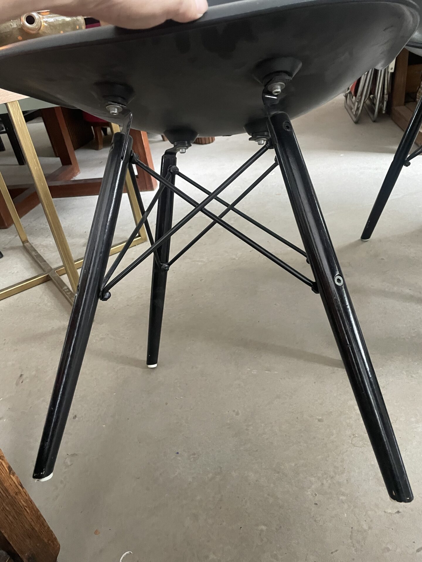 Paire de chaises modernes noires – Image 4