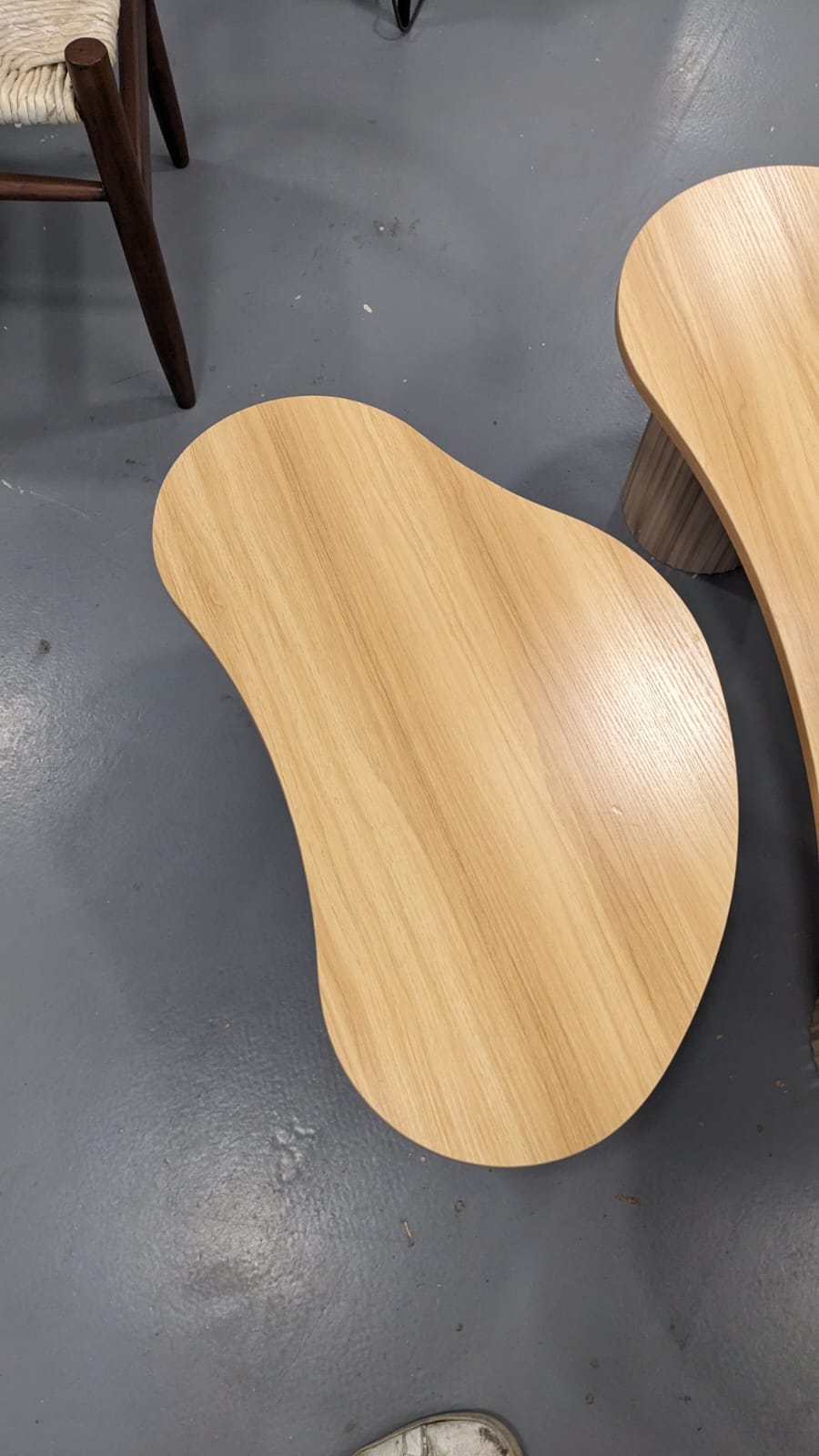Lot de 2 tables basses bois clair – Image 8