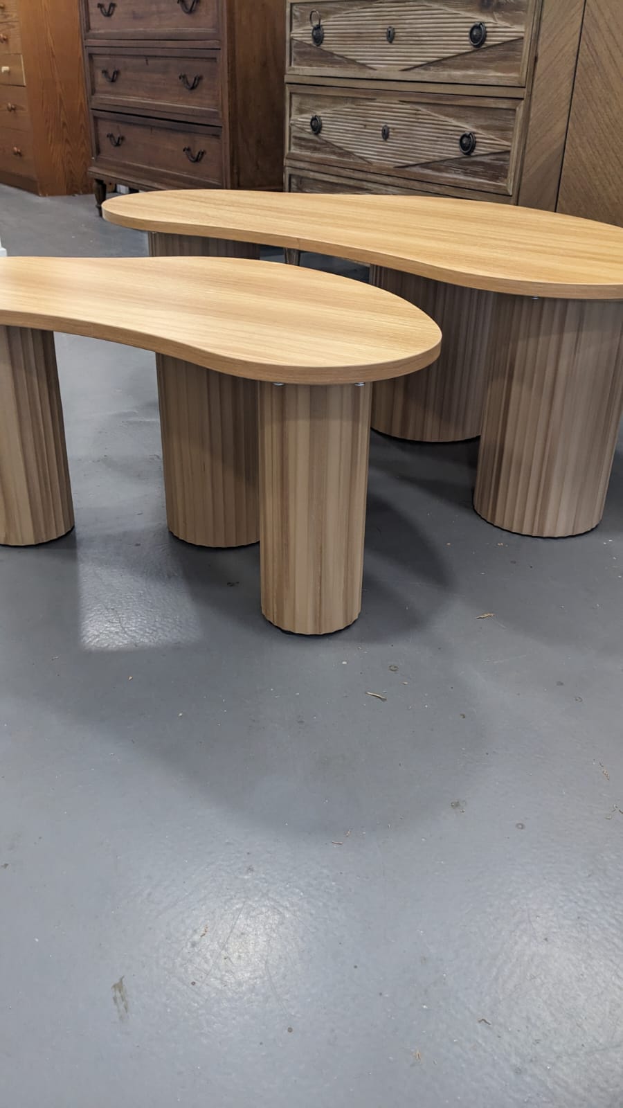 Lot de 2 tables basses bois clair – Image 4
