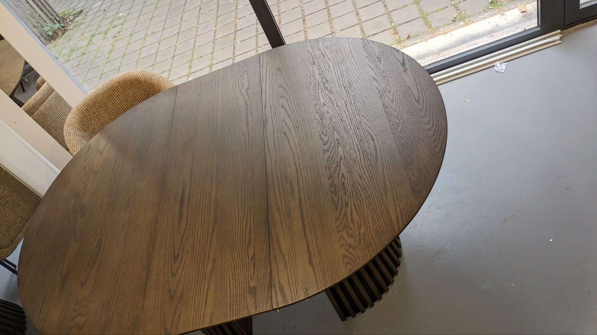 FREYA Table à manger ronde extensible 4 à 8 p. – Image 4